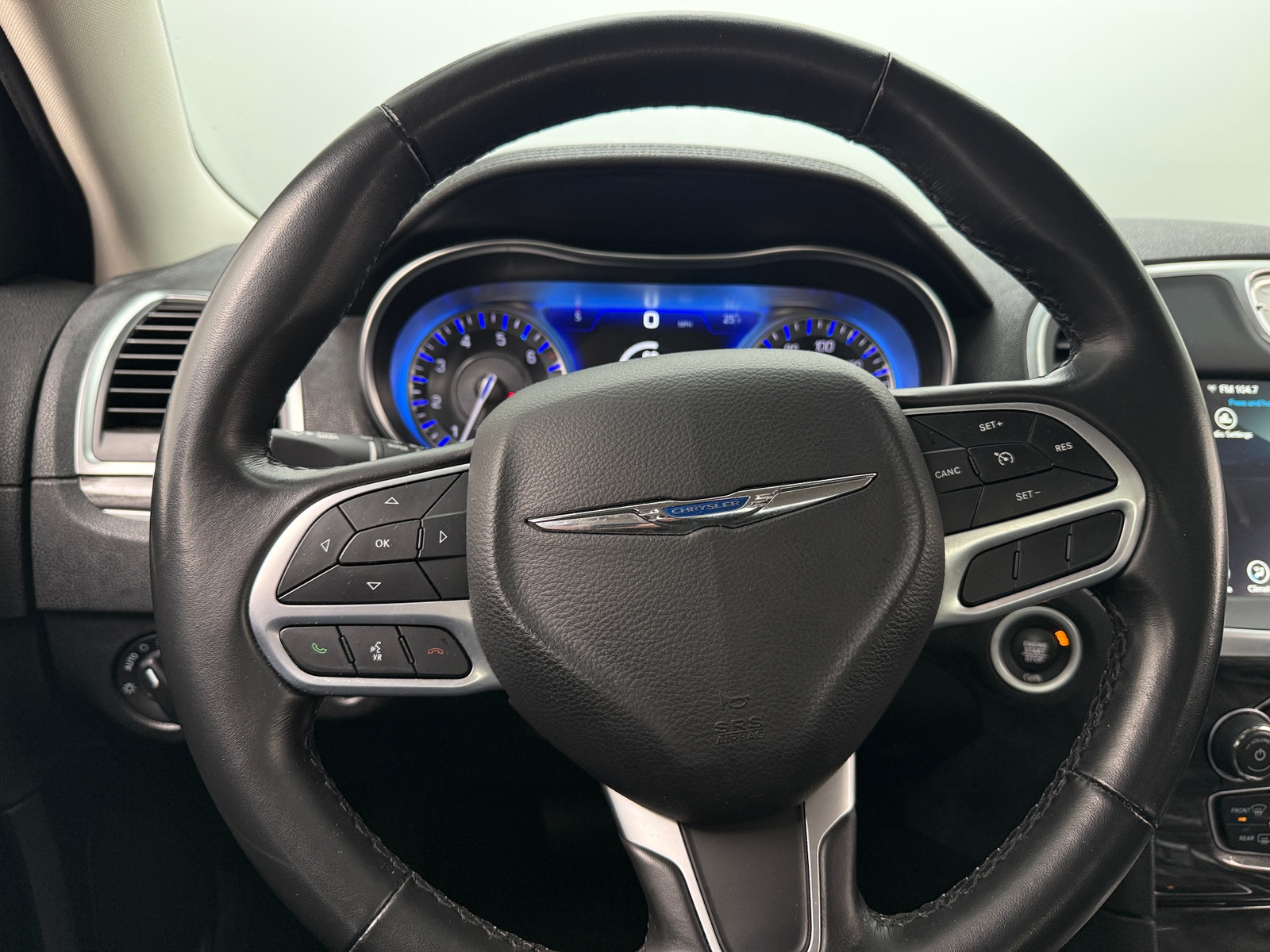 Thumbnail: 2021 Chrysler 300 - 5