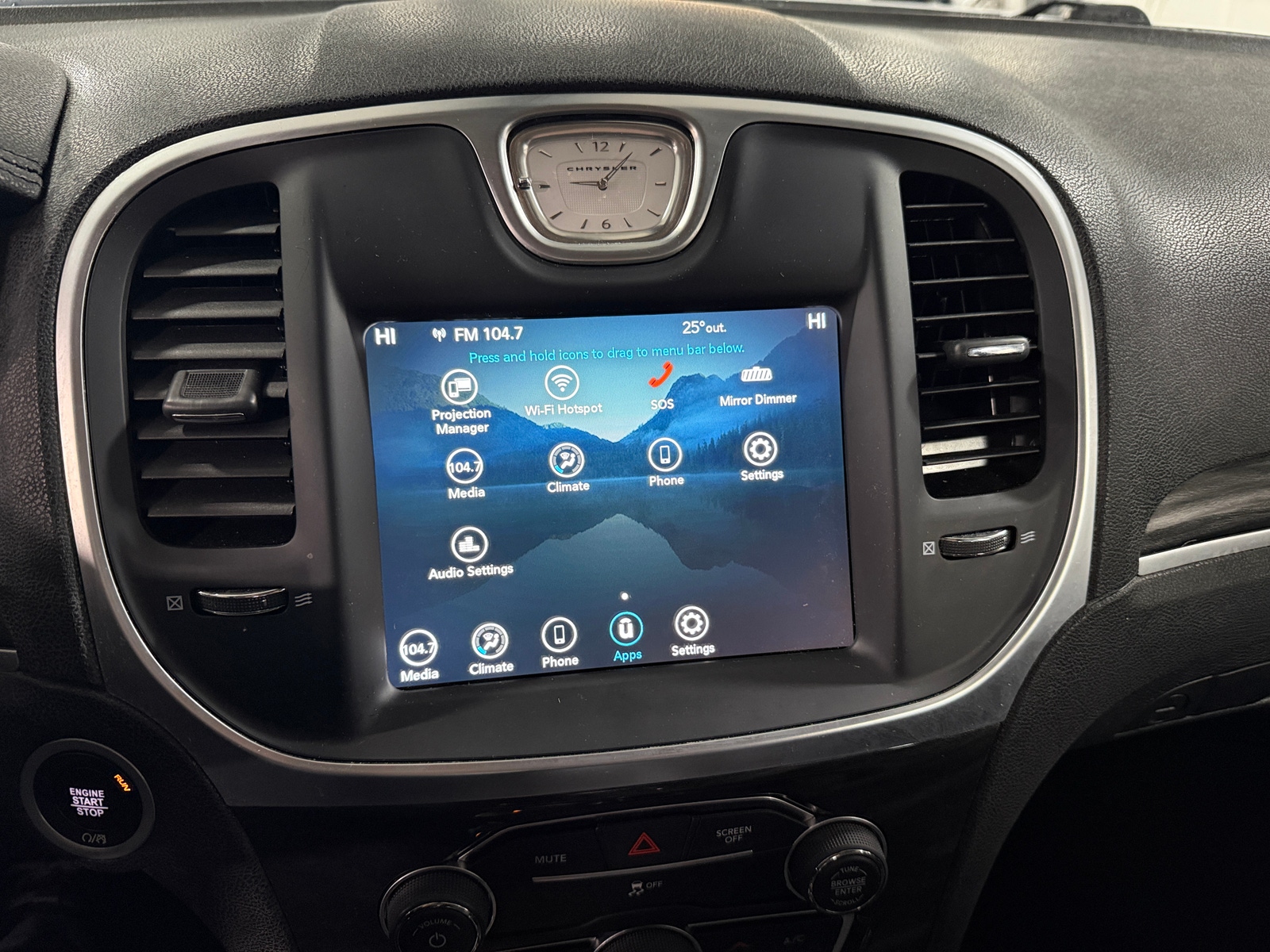 Thumbnail: 2021 Chrysler 300 - 4