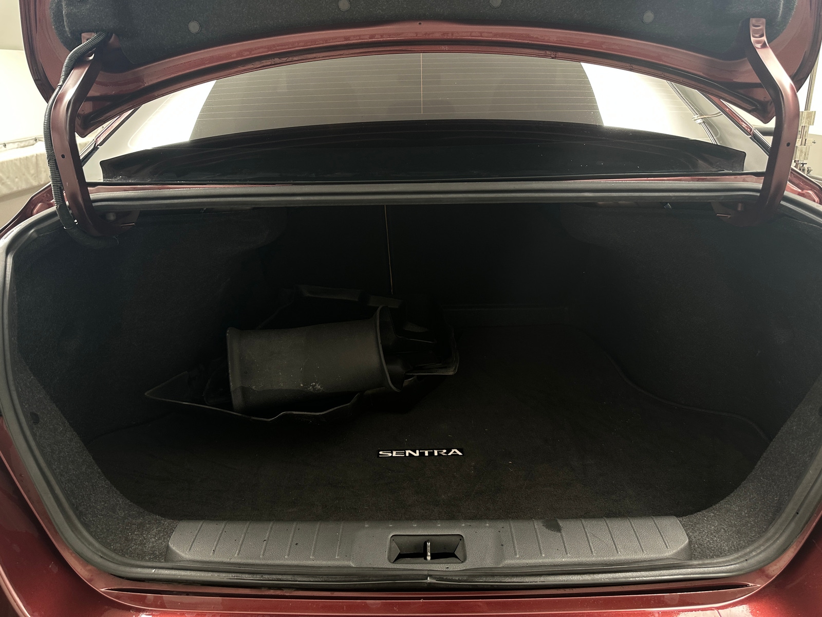 Thumbnail: 2021 Nissan Sentra - 6