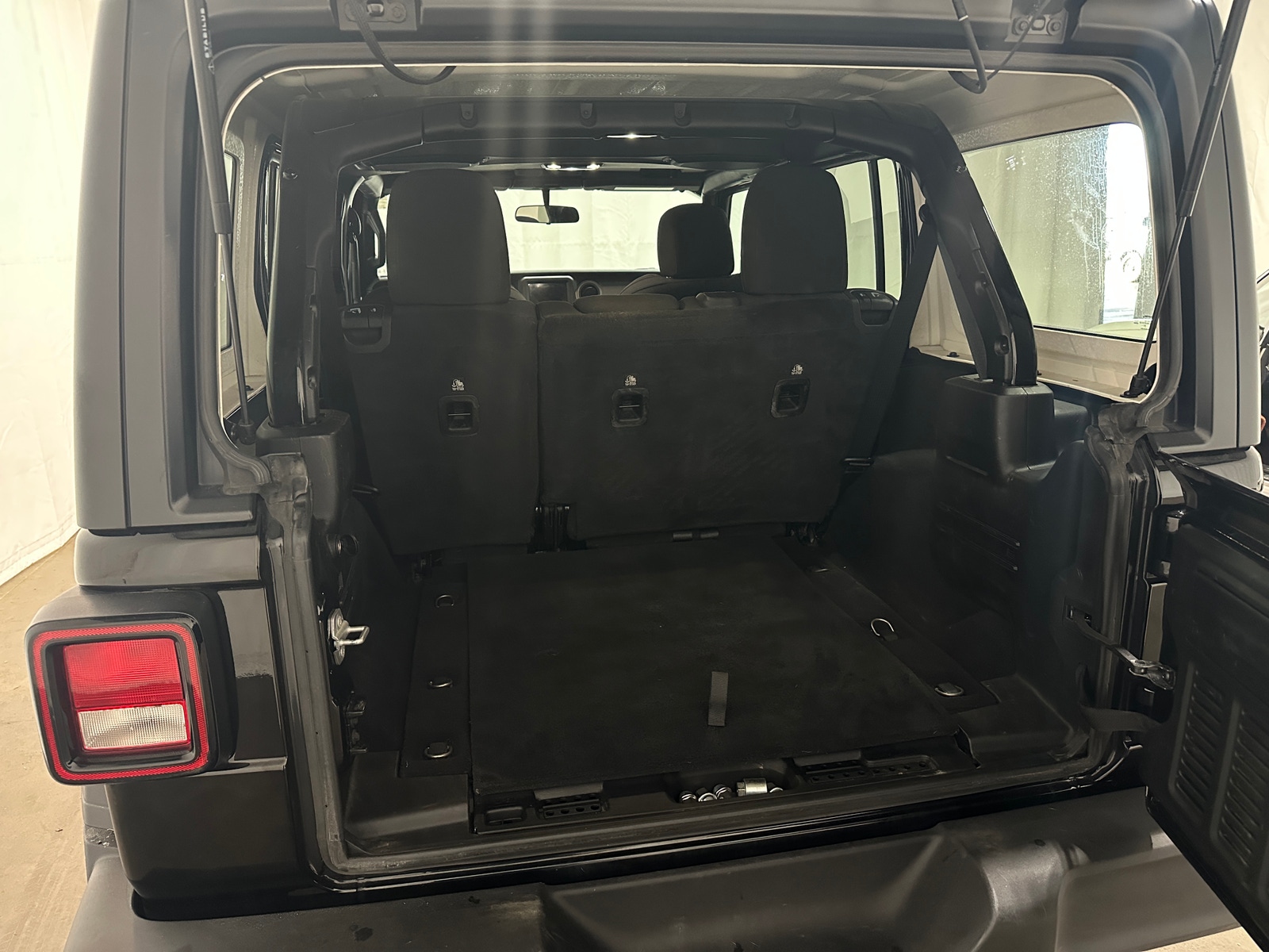 Thumbnail: 2023 Jeep Wrangler - 7