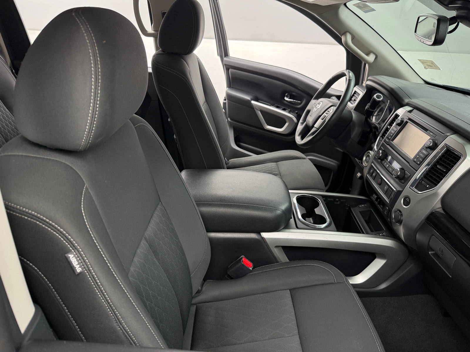 Thumbnail: 2017 Nissan Titan - 2