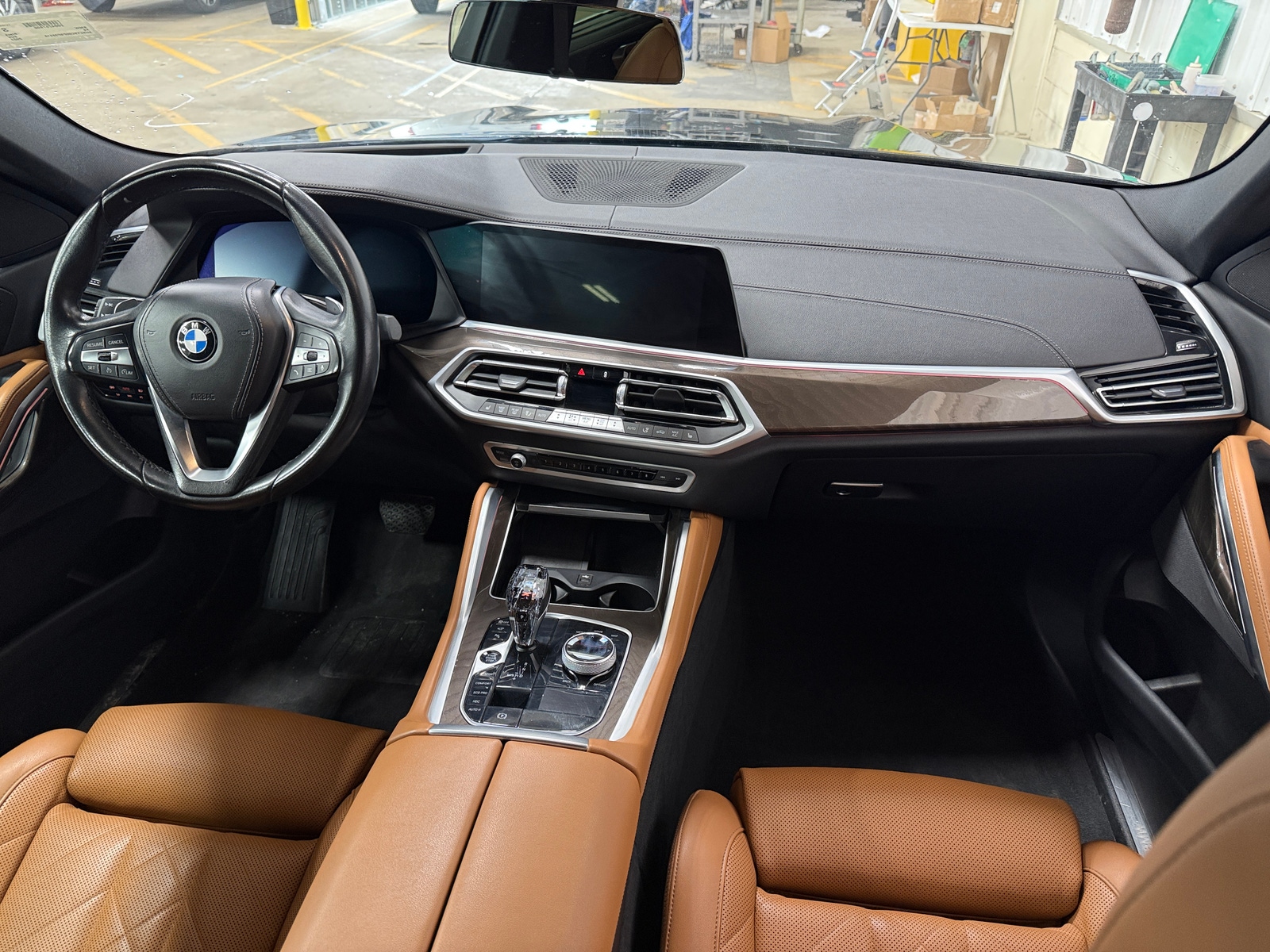 Thumbnail: 2023 BMW X6 - 2