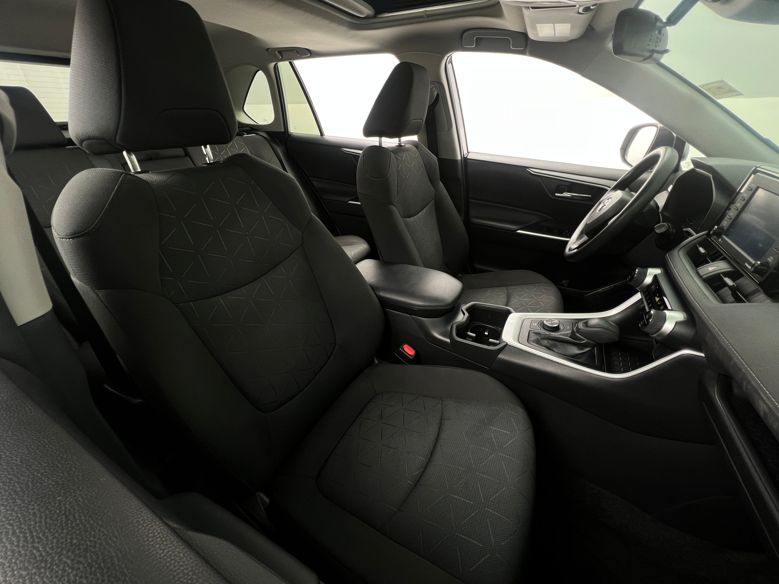 Thumbnail: 2022 Toyota RAV4 - 2