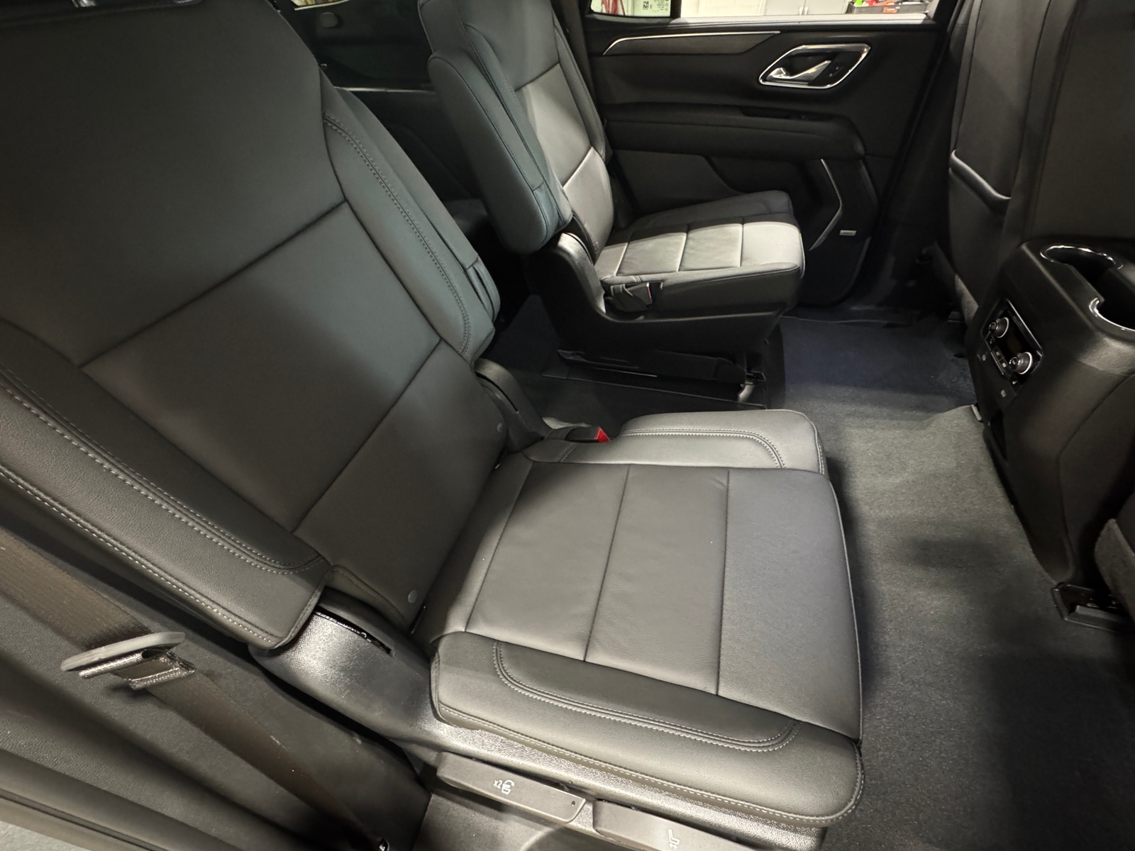 Thumbnail: 2024 Chevrolet Tahoe - 5