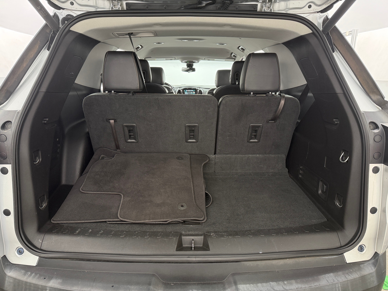 Thumbnail: 2018 Chevrolet Traverse - 6