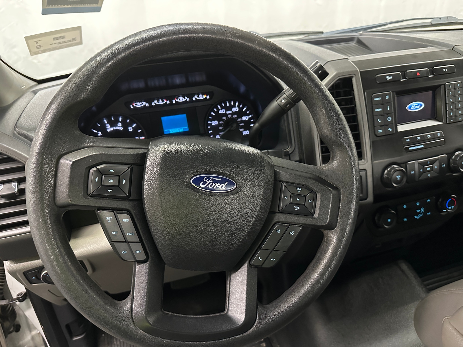 Thumbnail: 2022 Ford Econoline - 5