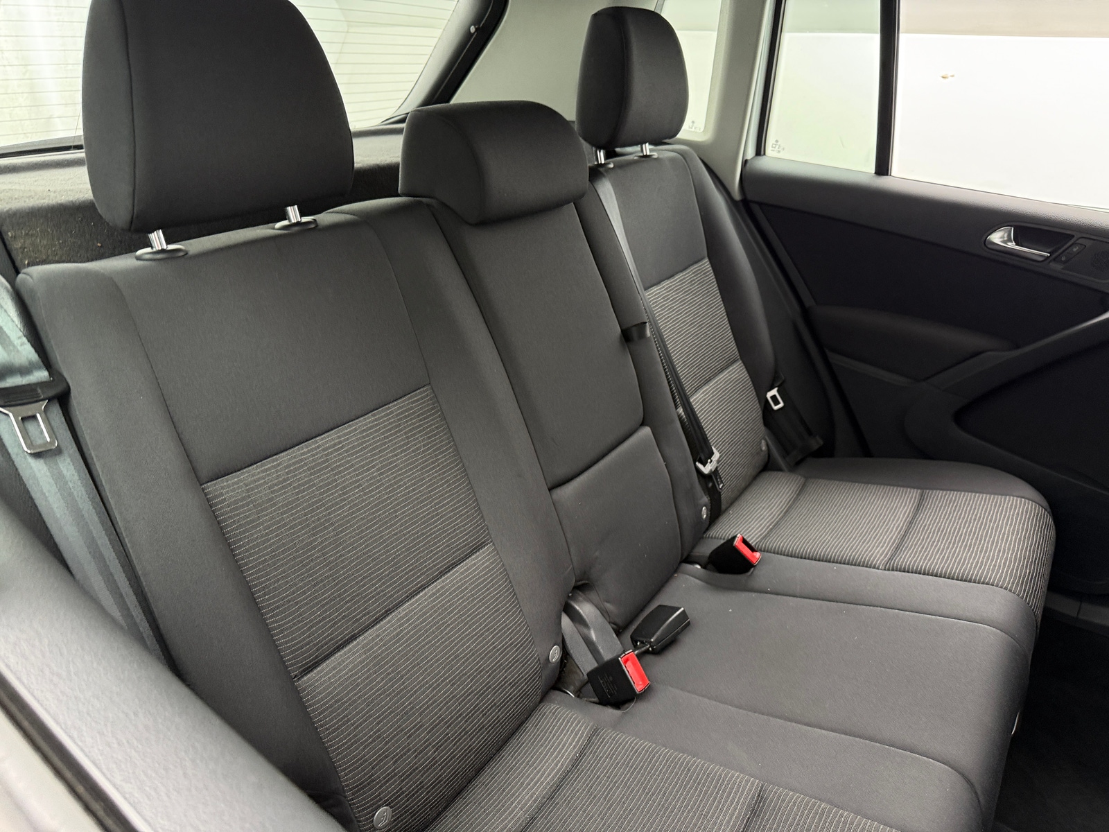 Thumbnail: 2017 Volkswagen Tiguan - 6