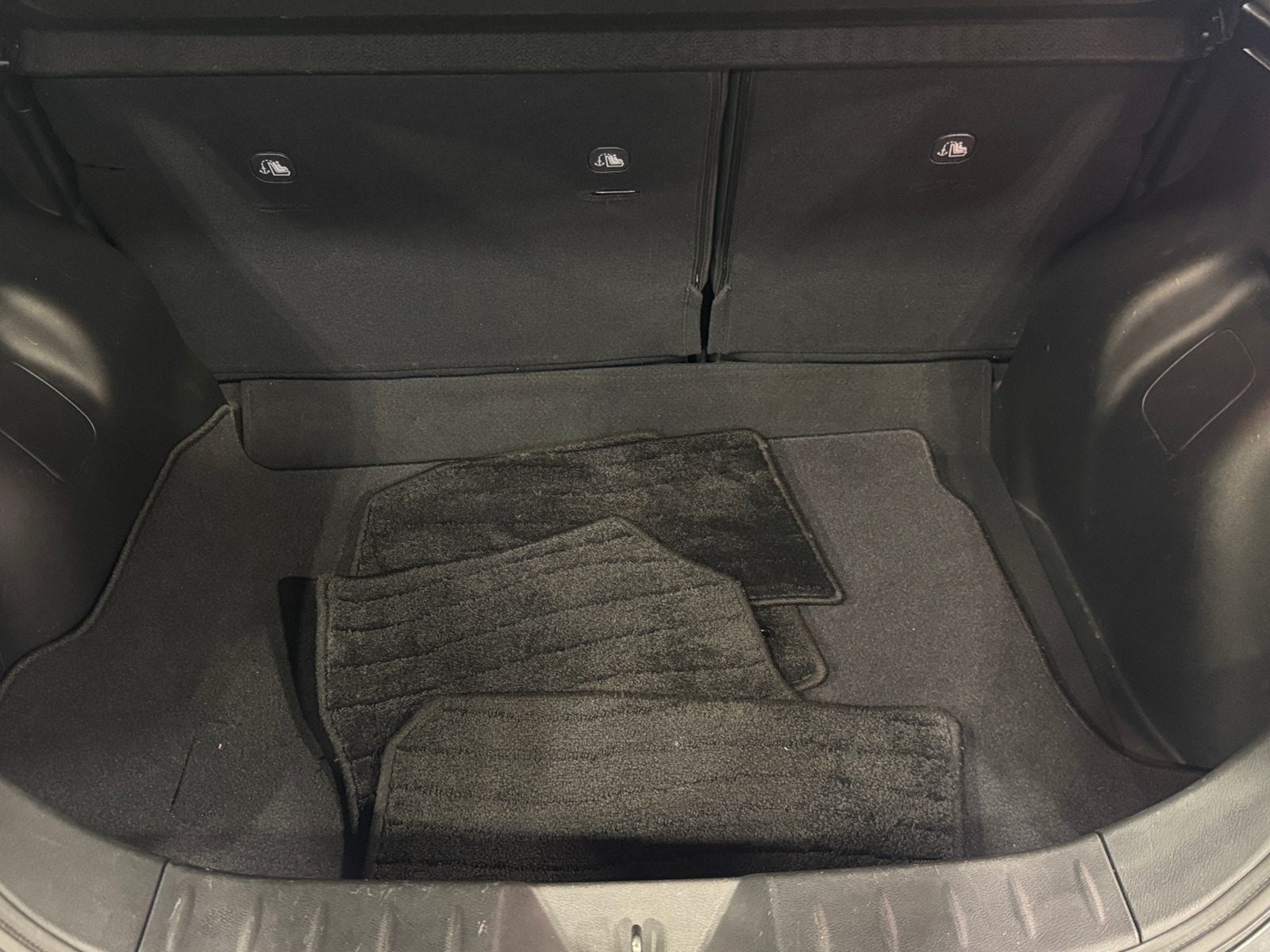 Thumbnail: 2021 Nissan Leaf - 7