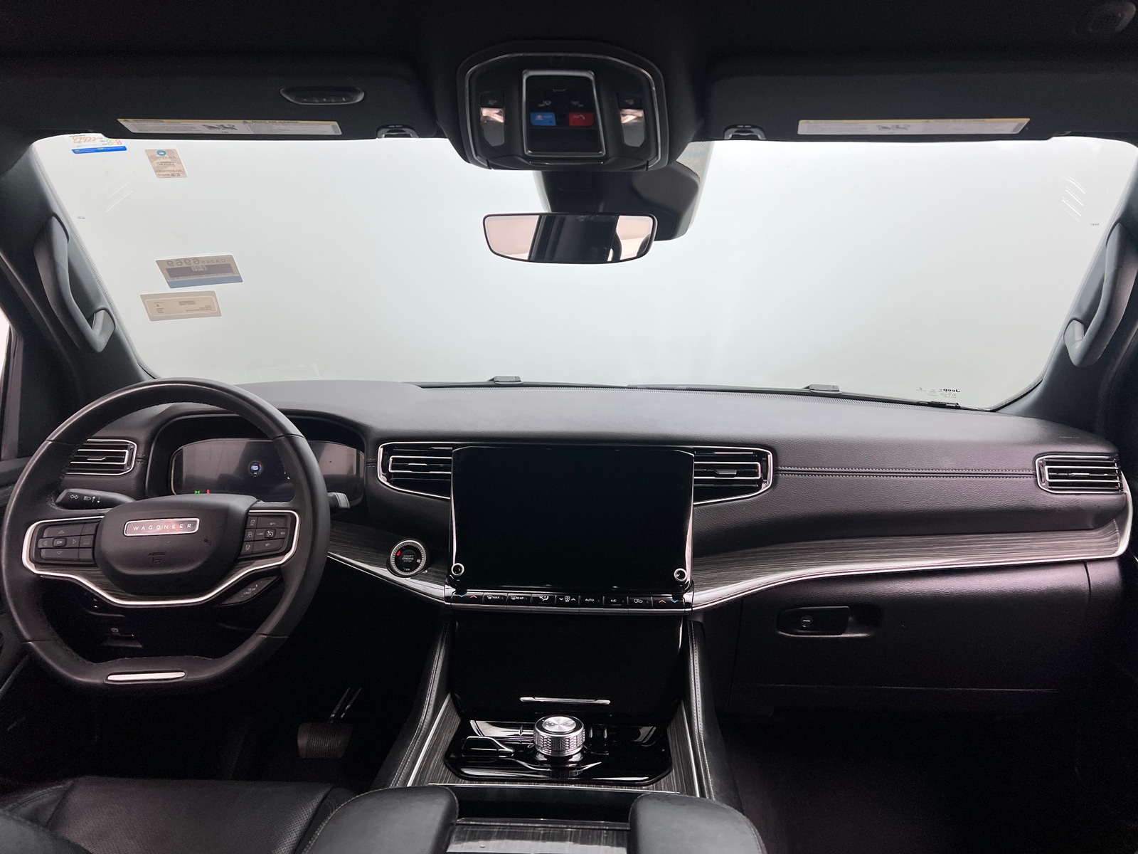 Thumbnail: 2022 Jeep Wagoneer - 2