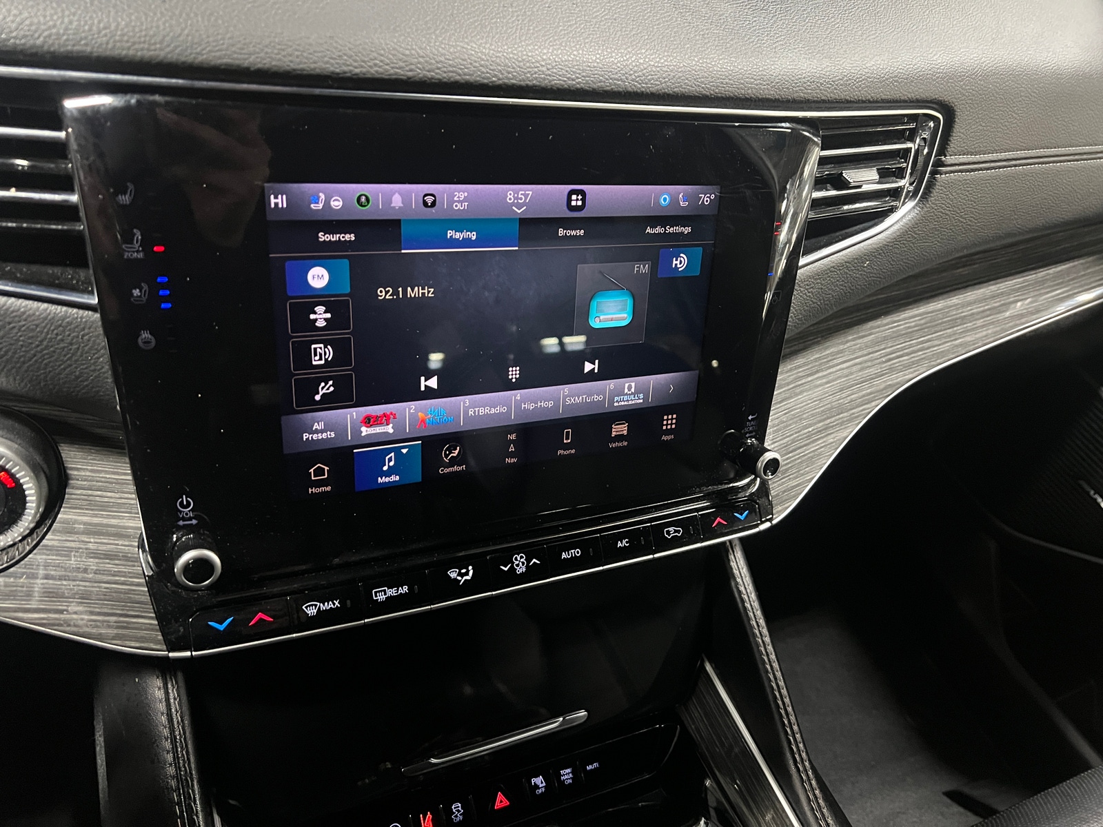 Thumbnail: 2022 Jeep Wagoneer - 3