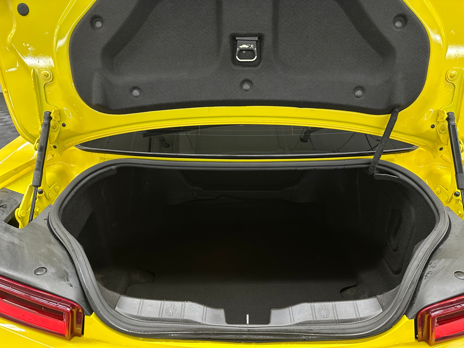 Thumbnail: 2016 Chevrolet Camaro - 5