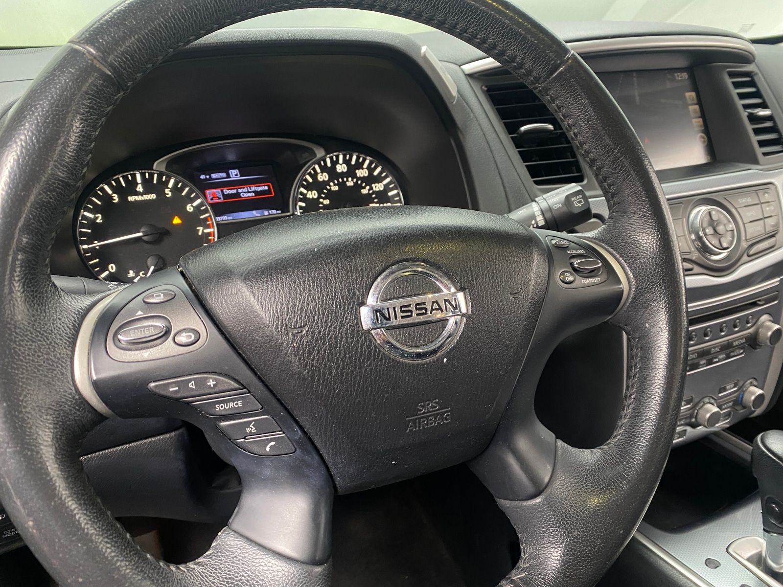 Thumbnail: 2017 Nissan Pathfinder - 4