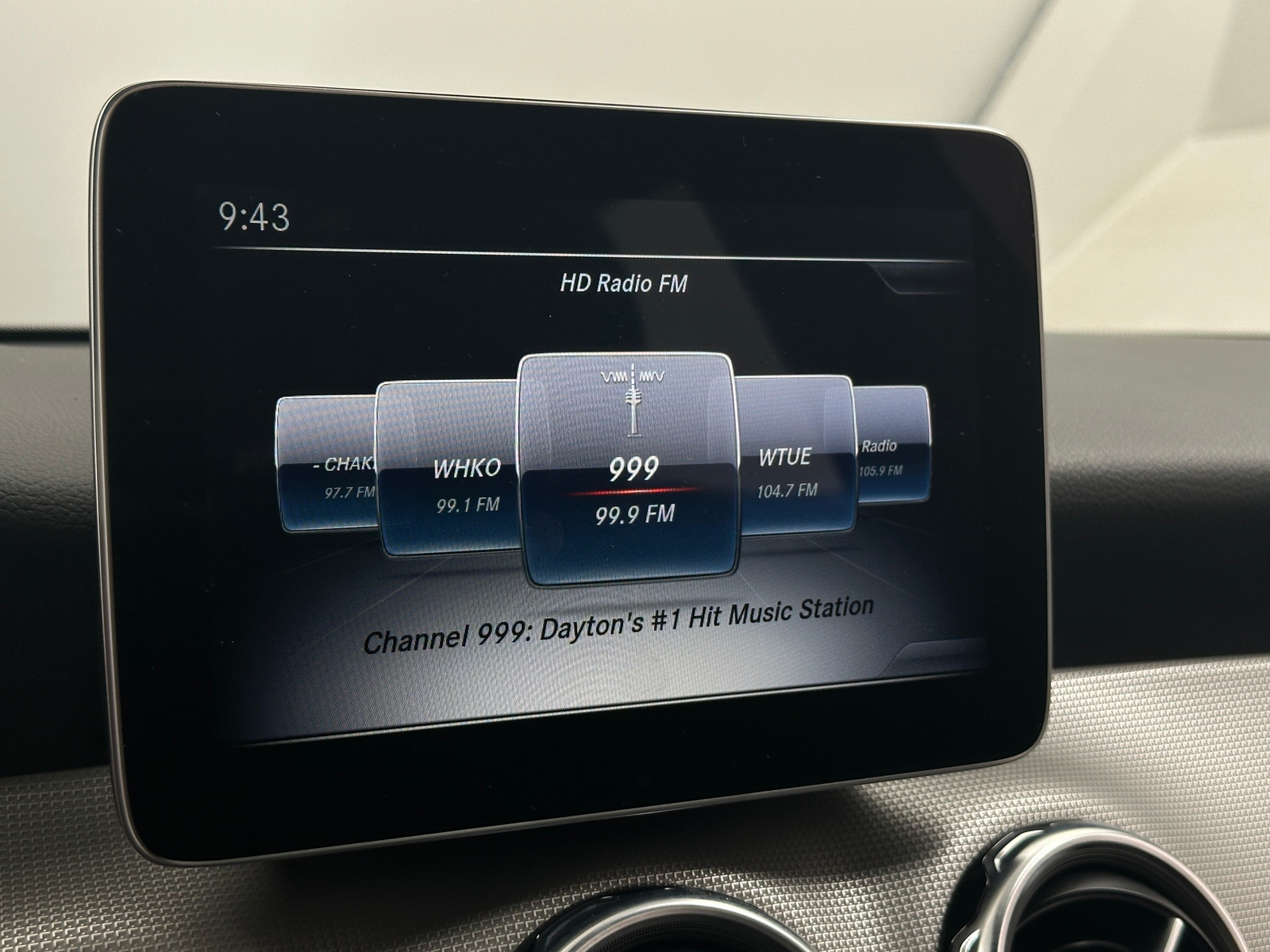 Thumbnail: 2018 Mercedes-Benz GLA - 3