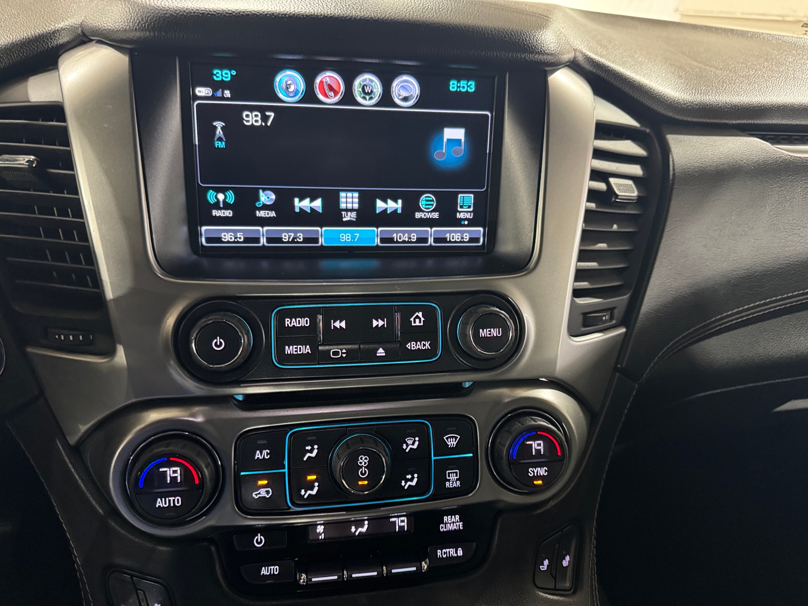 Thumbnail: 2018 Chevrolet Tahoe - 3