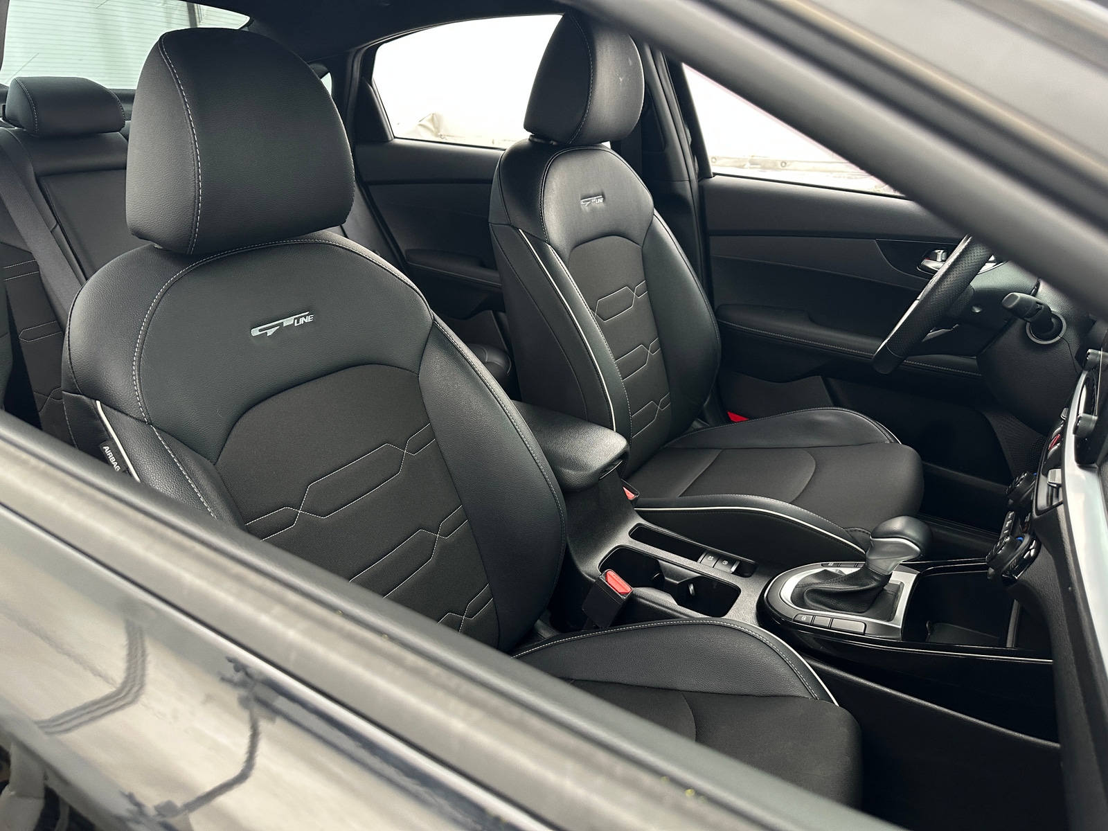 Thumbnail: 2023 Kia Forte - 2