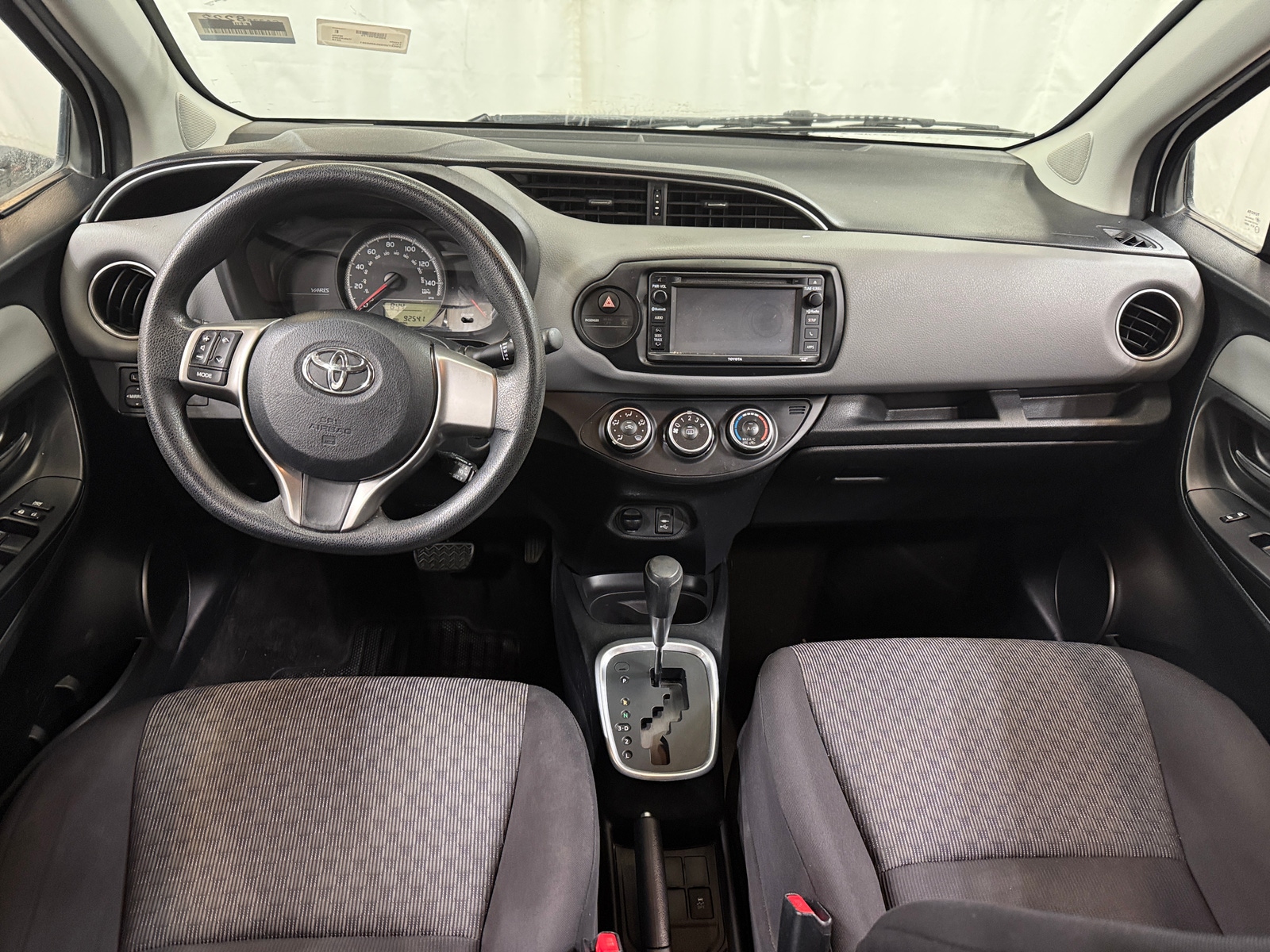 Thumbnail: 2016 Toyota Yaris - 3