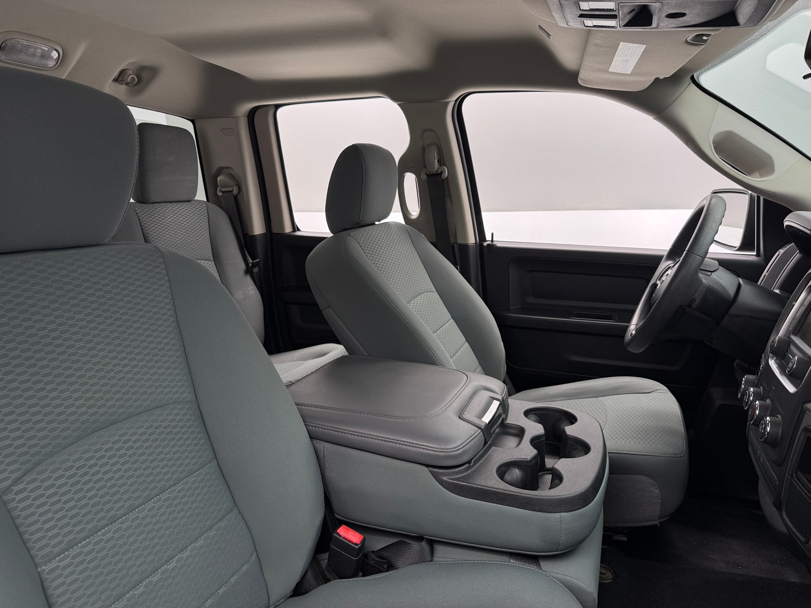 Thumbnail: 2019 RAM 1500 Classic - 2