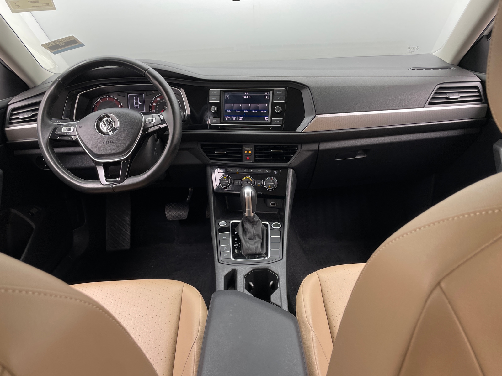 Thumbnail: 2019 Volkswagen Jetta - 2