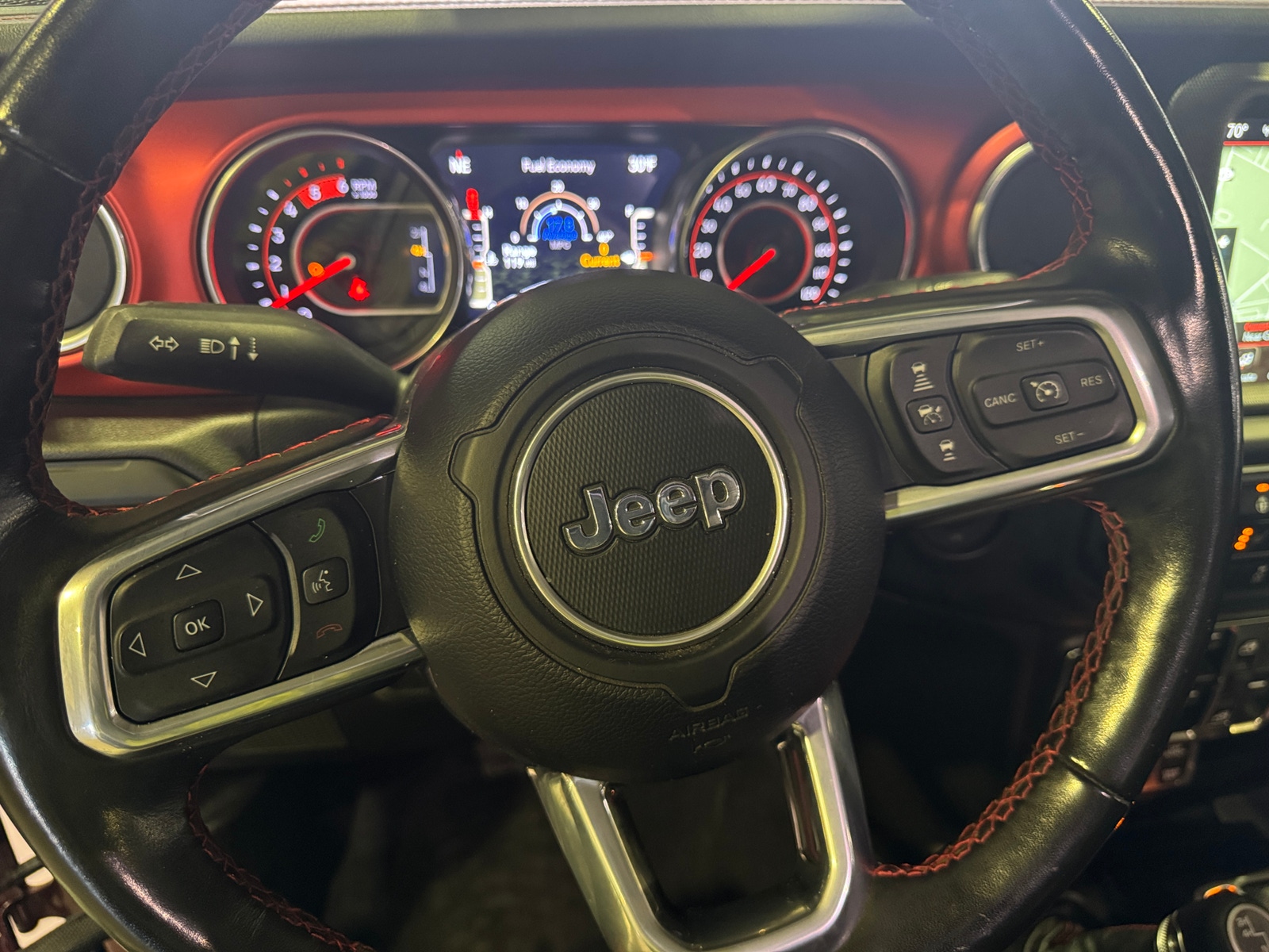 Thumbnail: 2021 Jeep Gladiator - 5