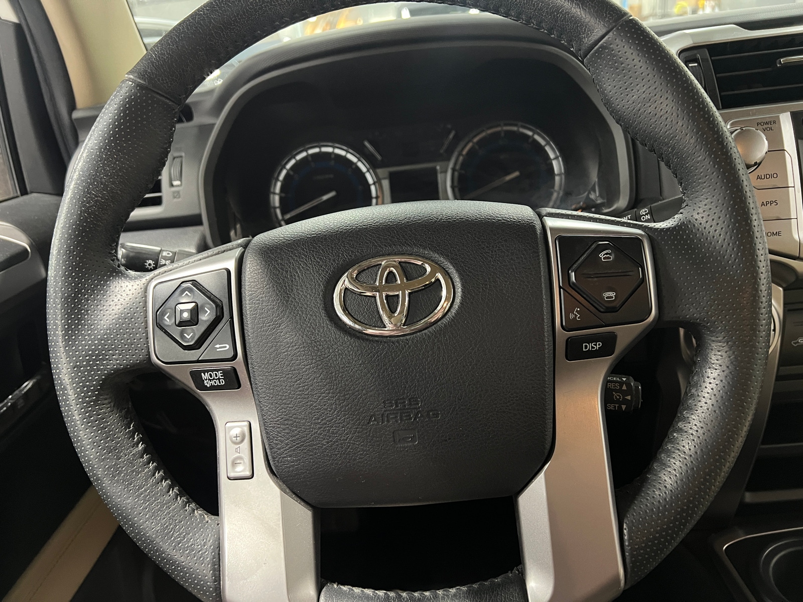 Thumbnail: 2017 Toyota 4Runner - 5