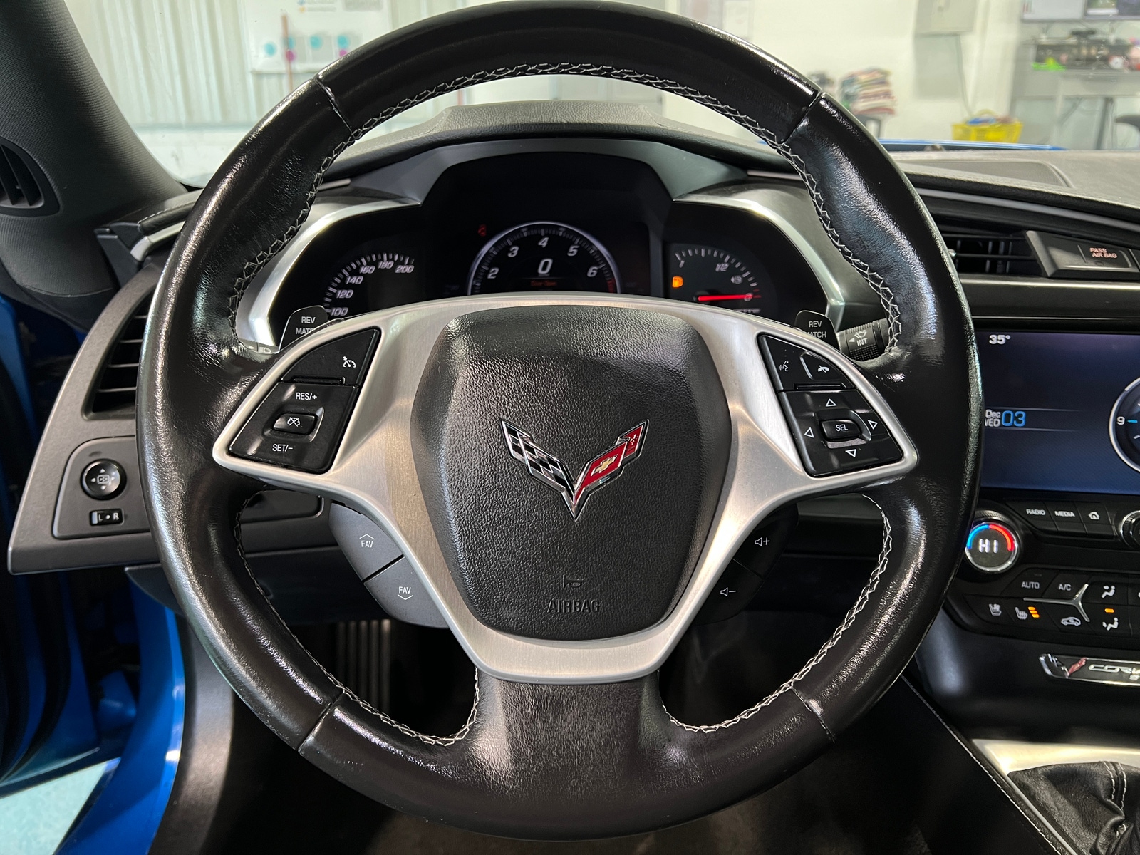 Thumbnail: 2014 Chevrolet Corvette - 3