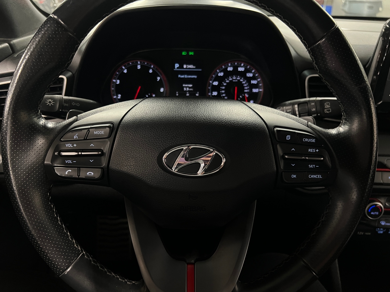 Thumbnail: 2019 Hyundai Veloster - 3