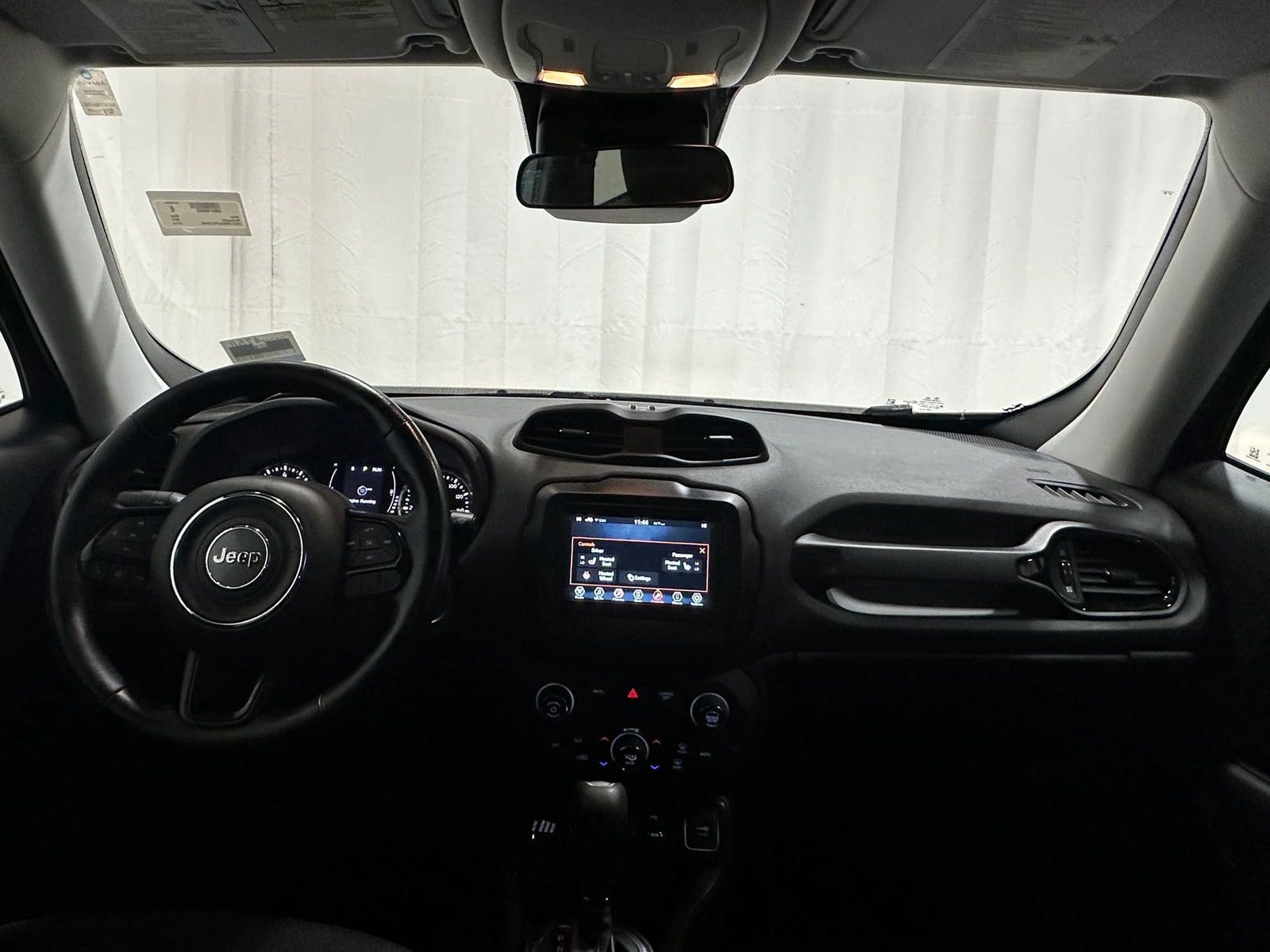 Thumbnail: 2018 Jeep Renegade - 3