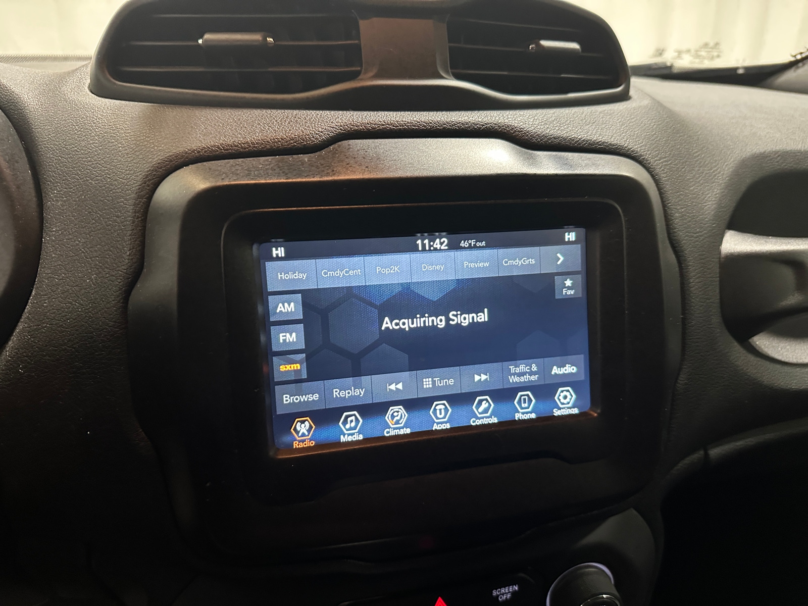 Thumbnail: 2018 Jeep Renegade - 4