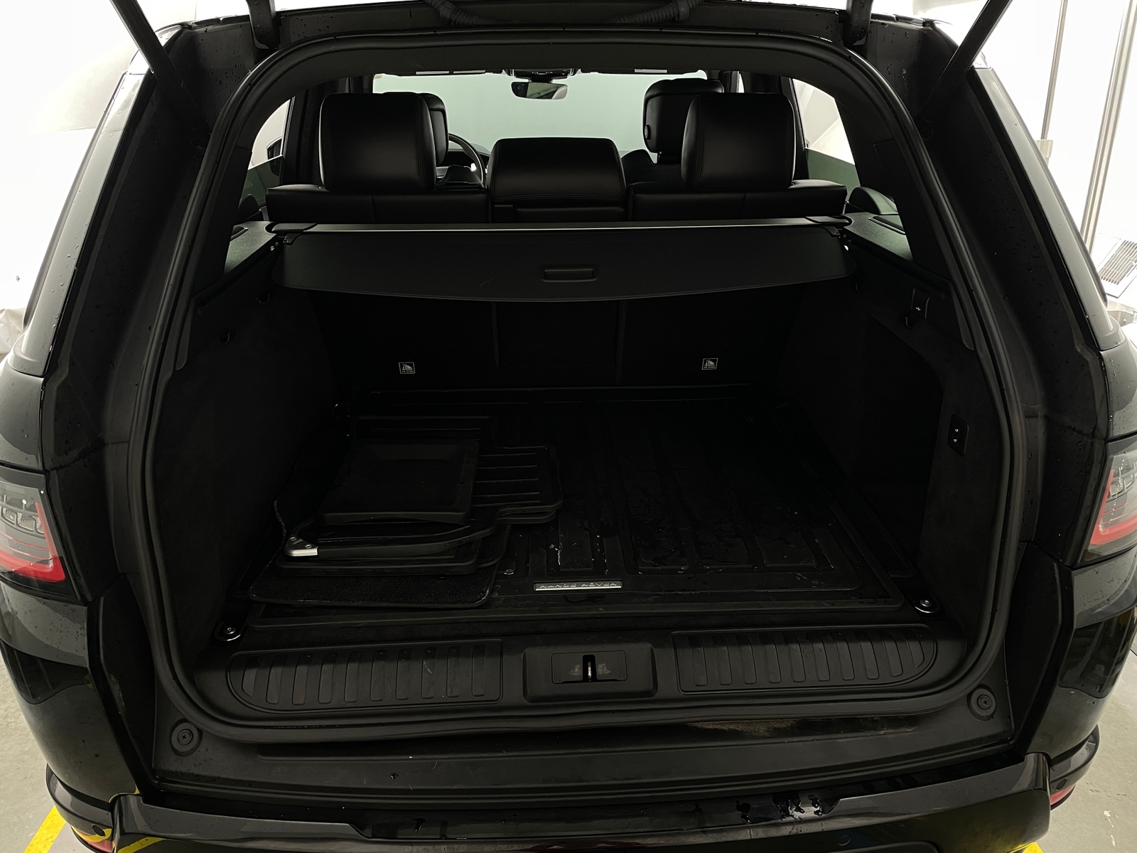 Thumbnail: 2021 Land Rover Range Rover Sport - 6