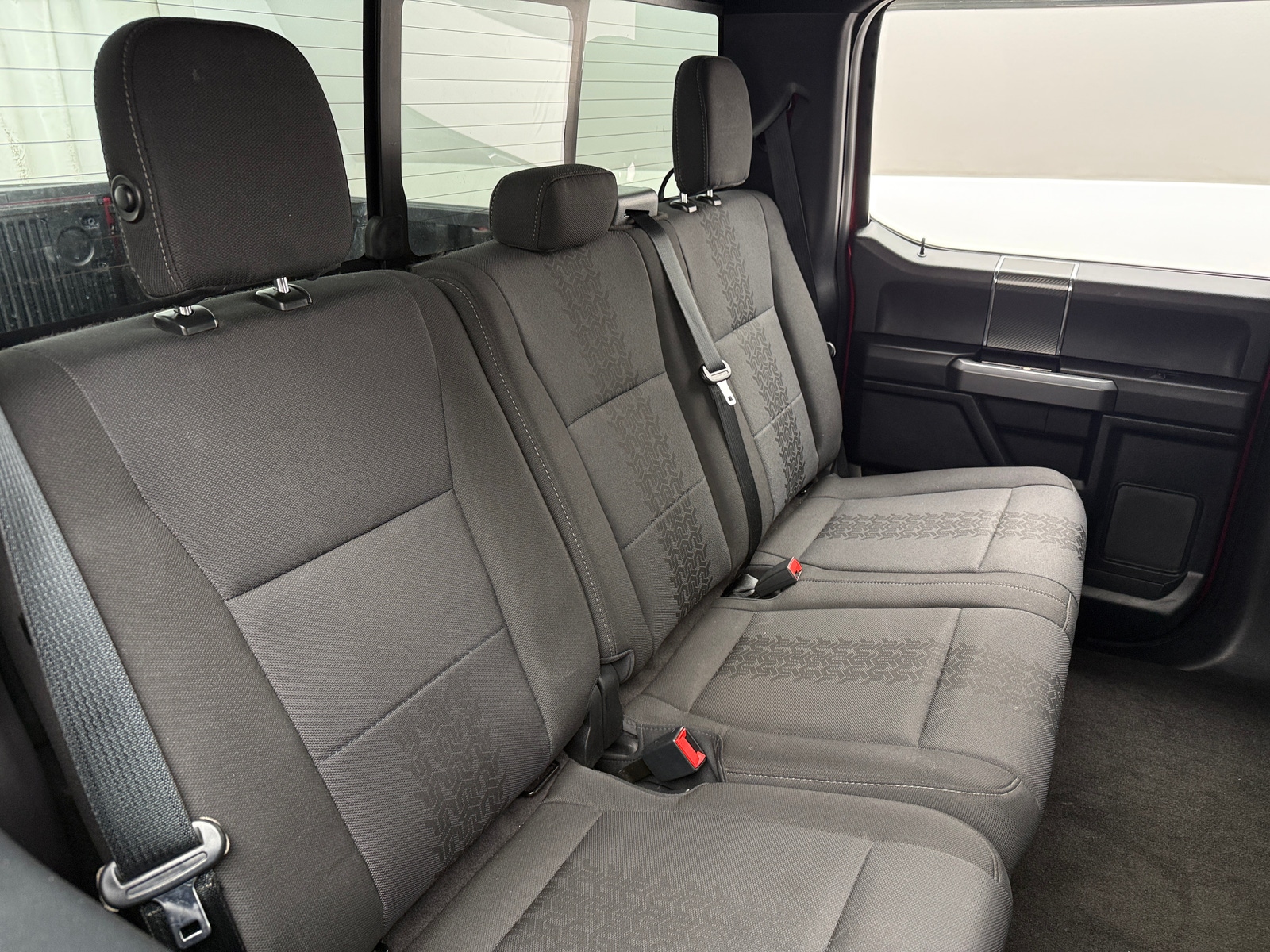 Thumbnail: 2018 Ford Econoline - 6