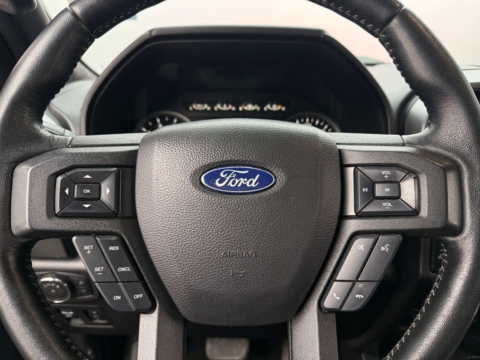 Thumbnail: 2018 Ford Econoline - 5