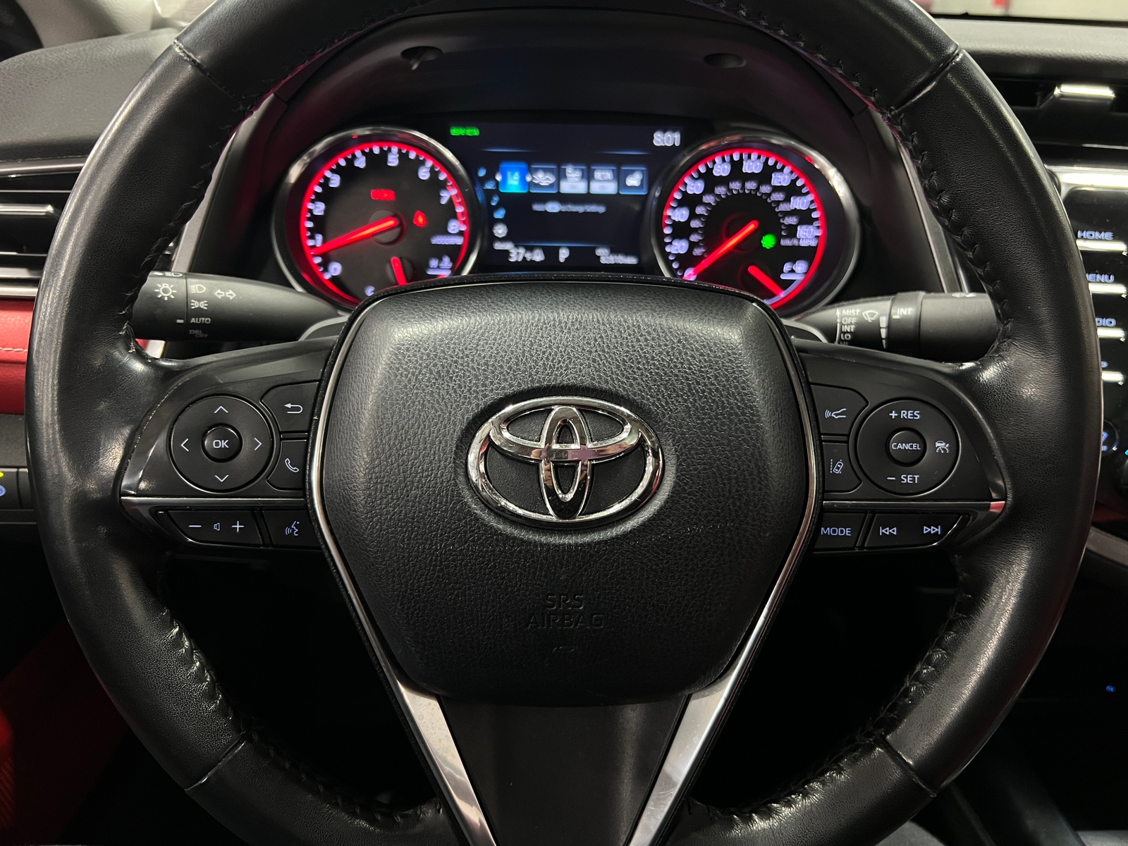 Thumbnail: 2019 Toyota Camry - 4