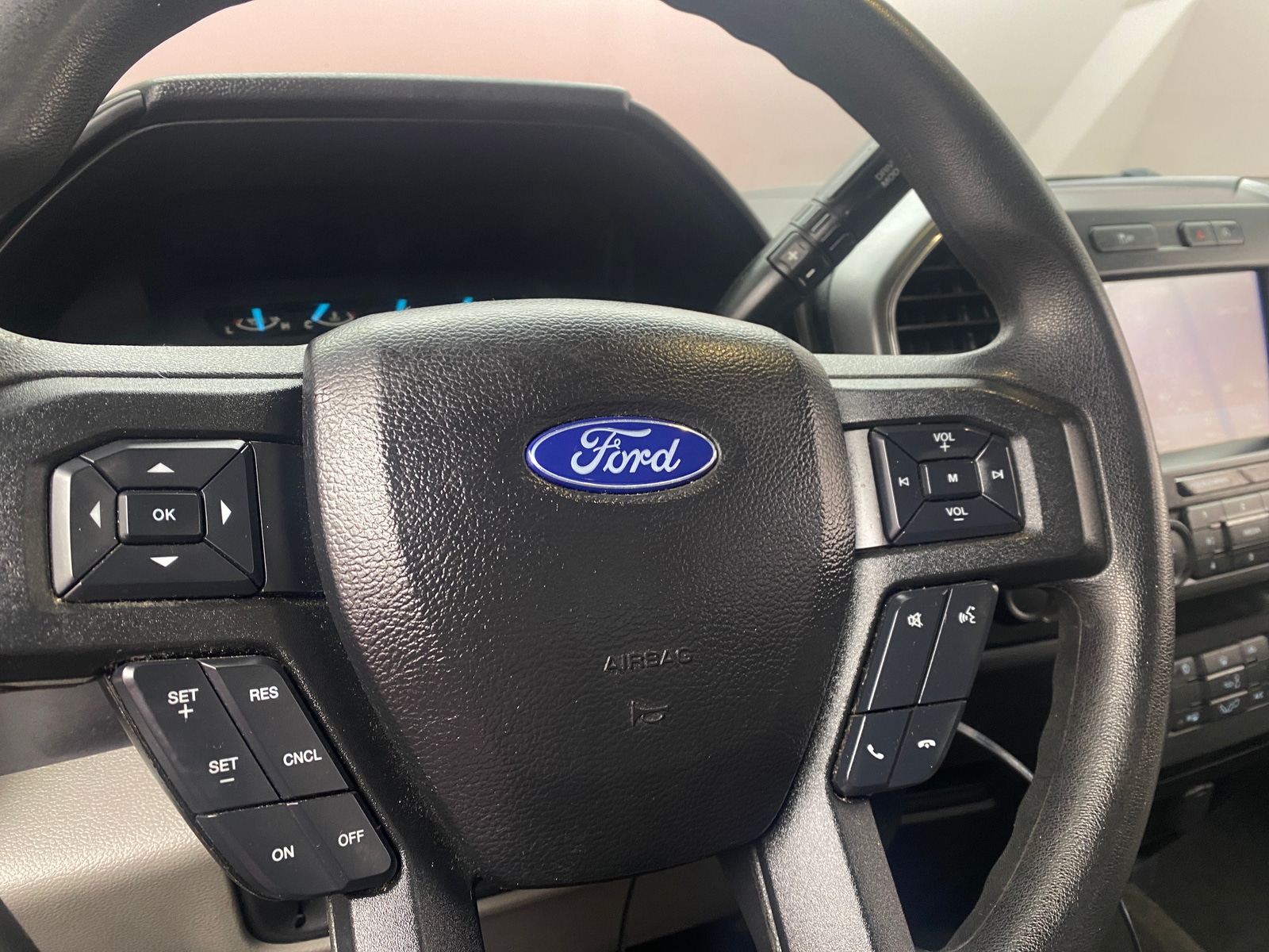 Thumbnail: 2020 Ford Econoline - 5