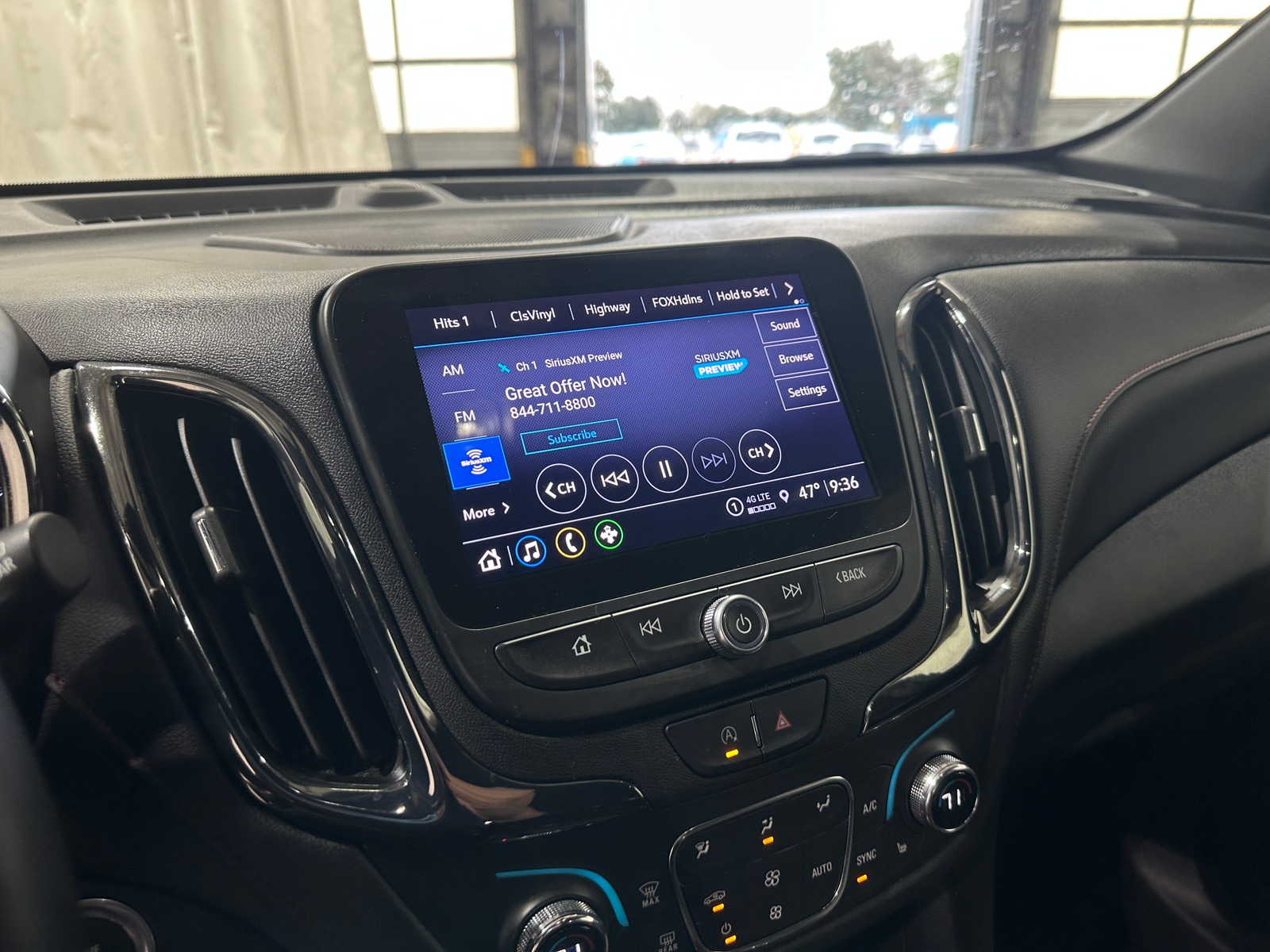 Thumbnail: 2024 Chevrolet Equinox - 4