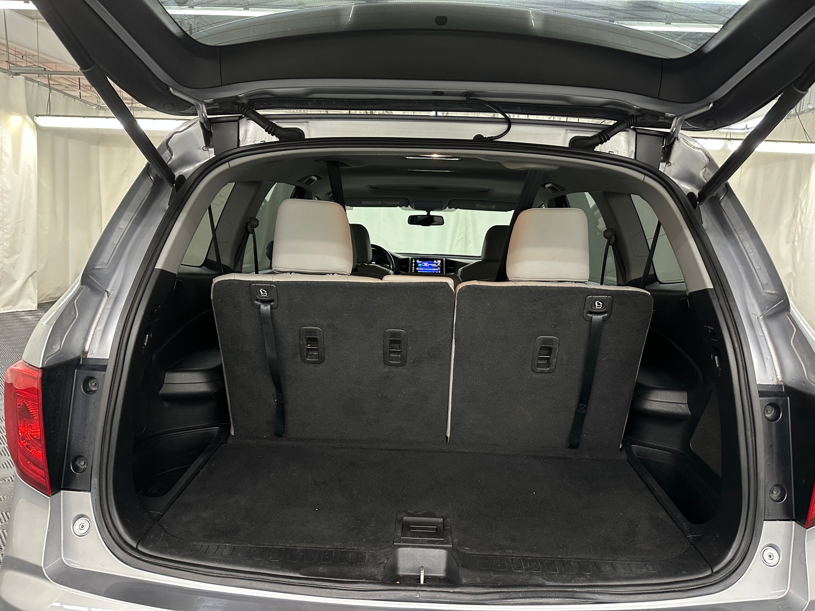 Thumbnail: 2016 Honda Pilot - 6