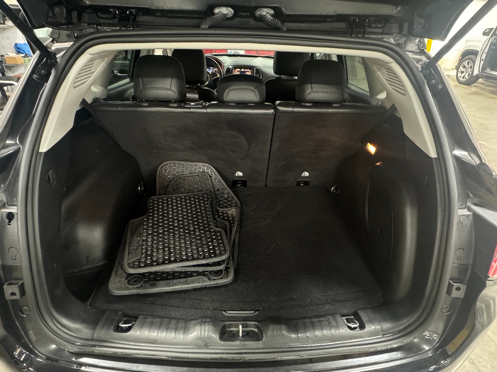 Thumbnail: 2019 Jeep Compass - 7