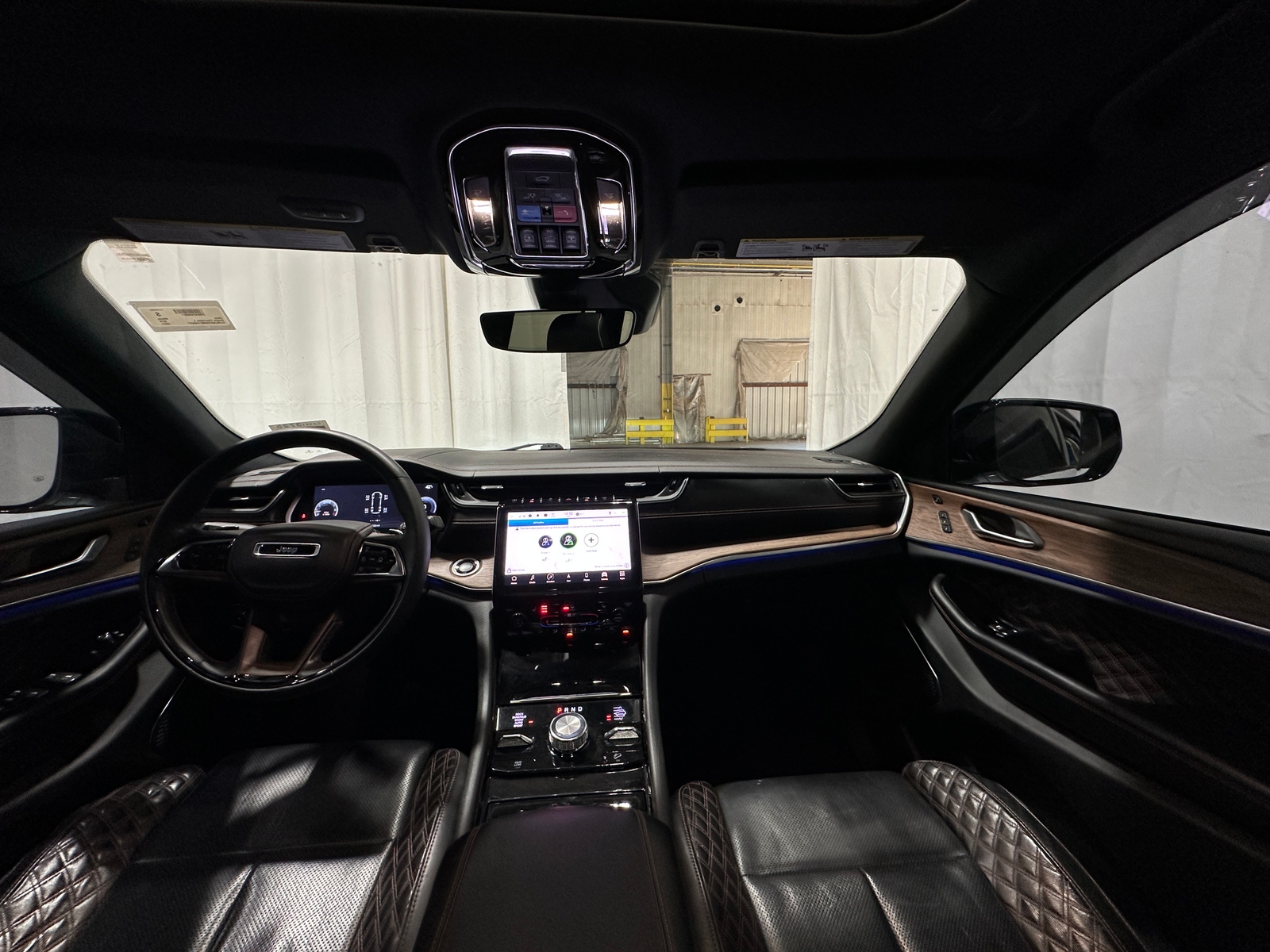 Thumbnail: 2021 Jeep Grand Cherokee L - 2