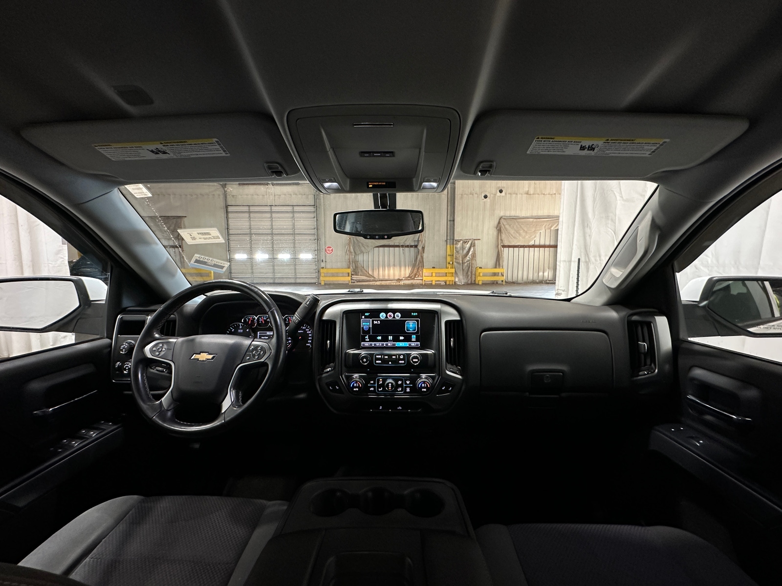 Thumbnail: 2015 Chevrolet Silverado 1500 - 3