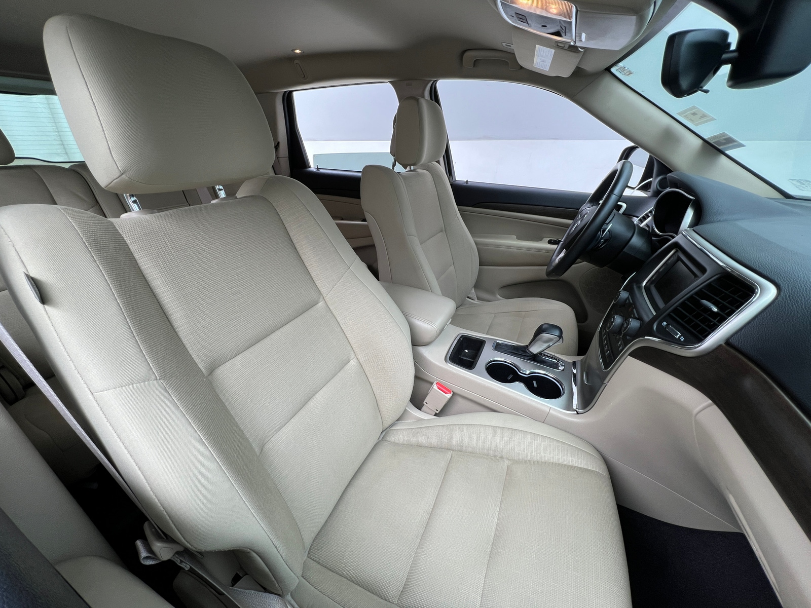 Thumbnail: 2017 Jeep Grand Cherokee - 2