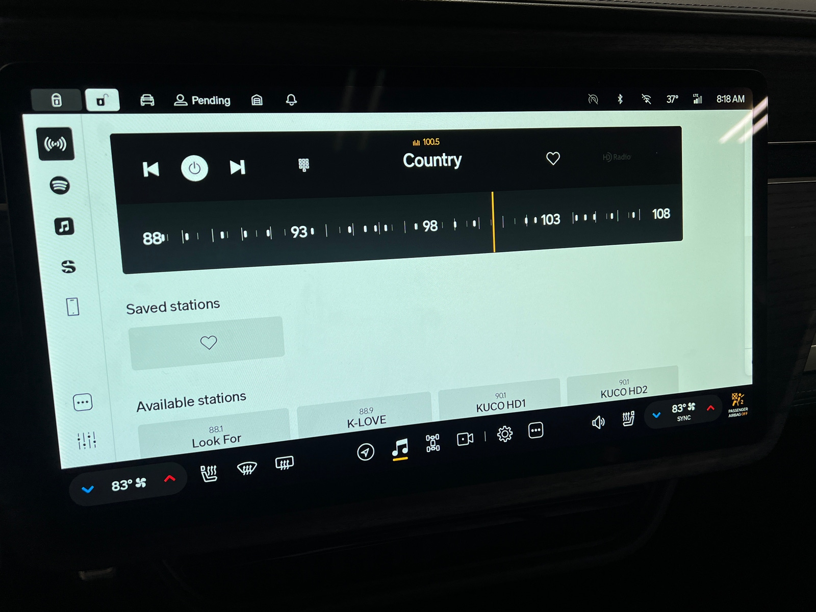 Thumbnail: 2023 Rivian R1S - 3