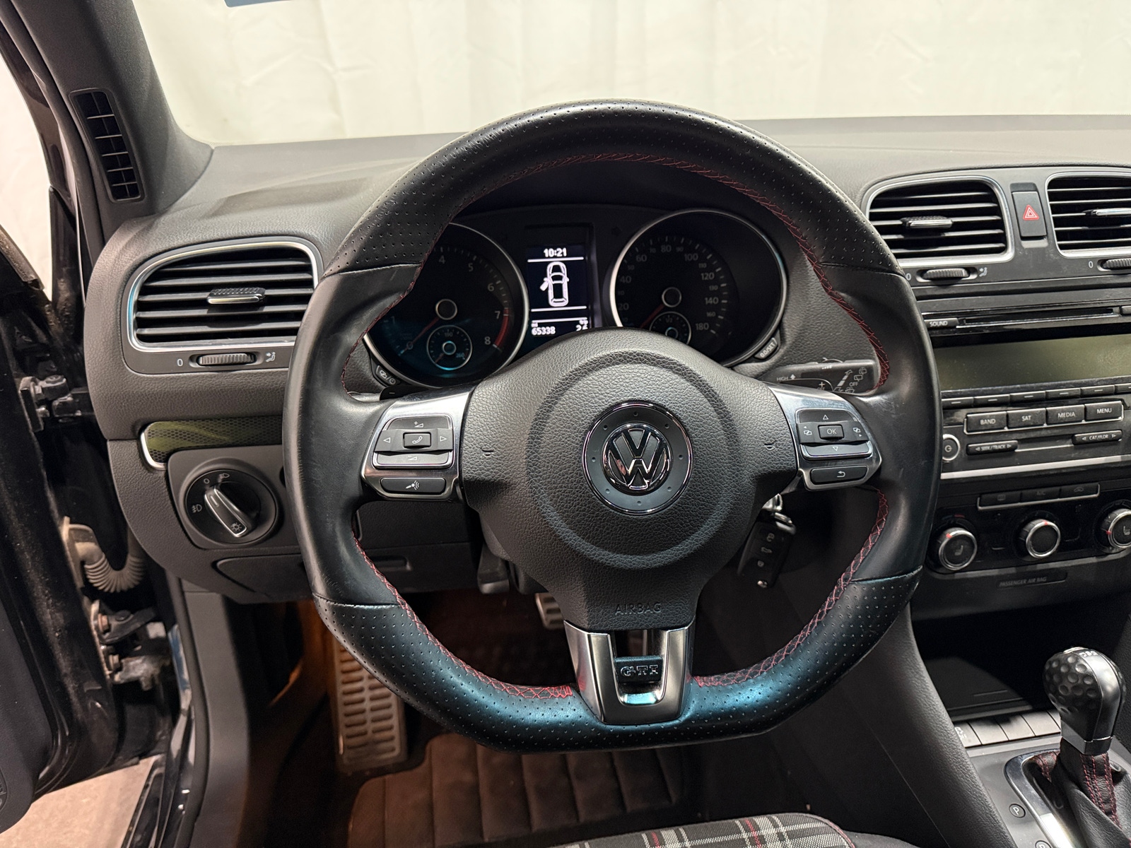 Thumbnail: 2014 Volkswagen Golf - 5