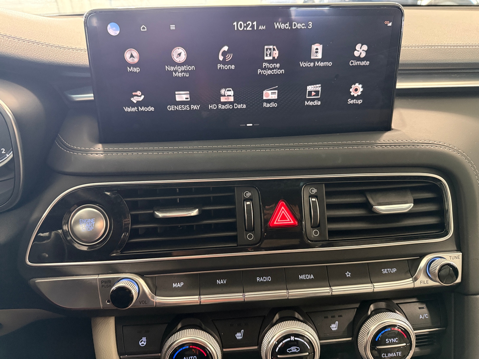 Thumbnail: 2023 Genesis G70 - 3