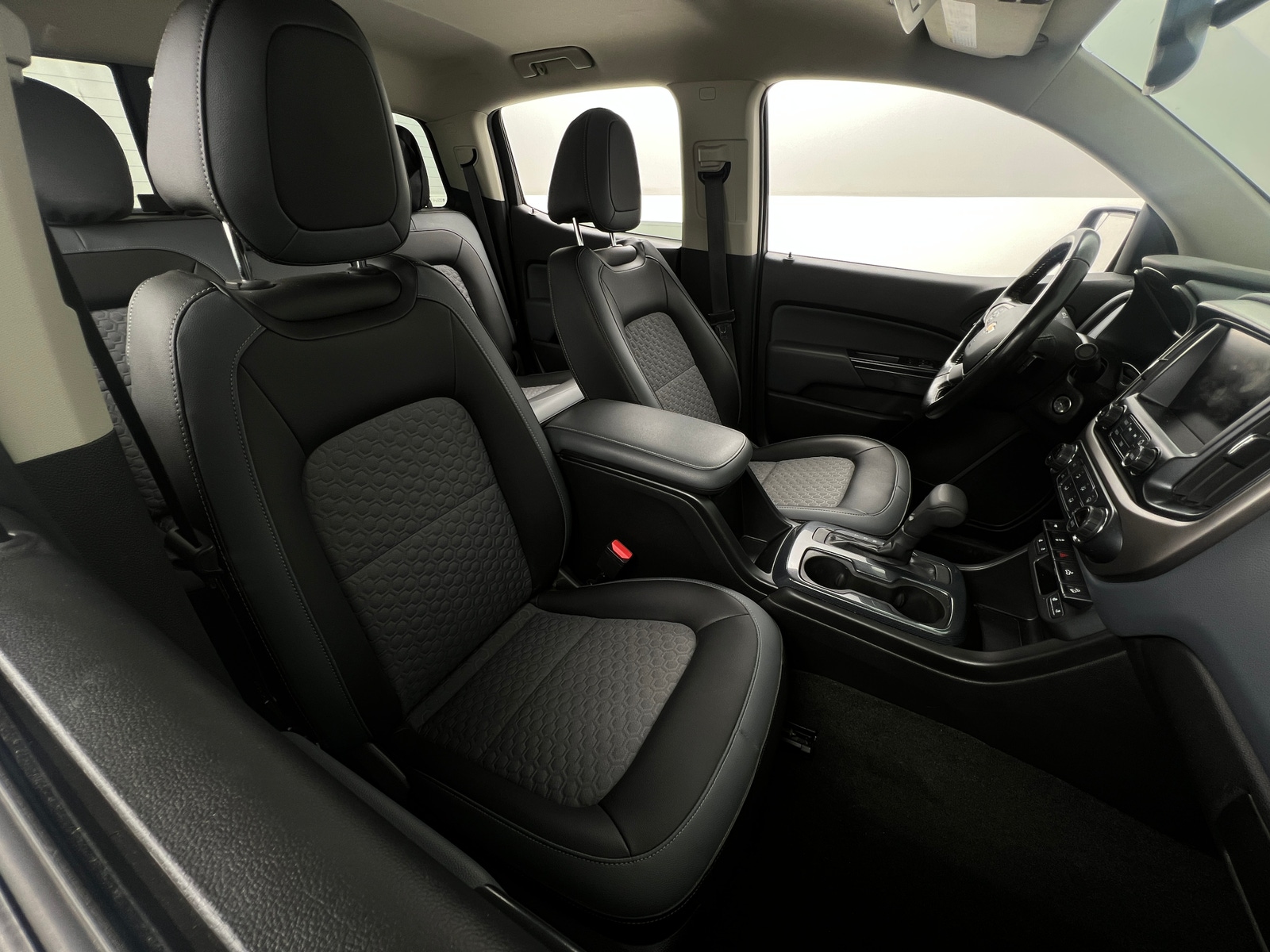 Thumbnail: 2018 Chevrolet Colorado - 2