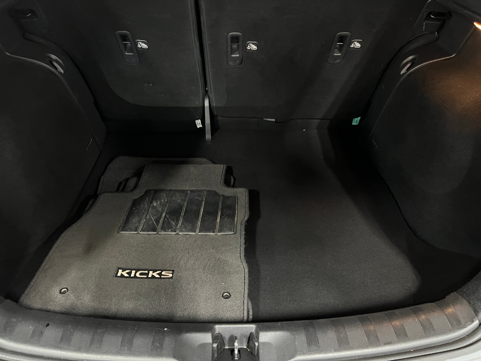 Thumbnail: 2022 Nissan Kicks - 7