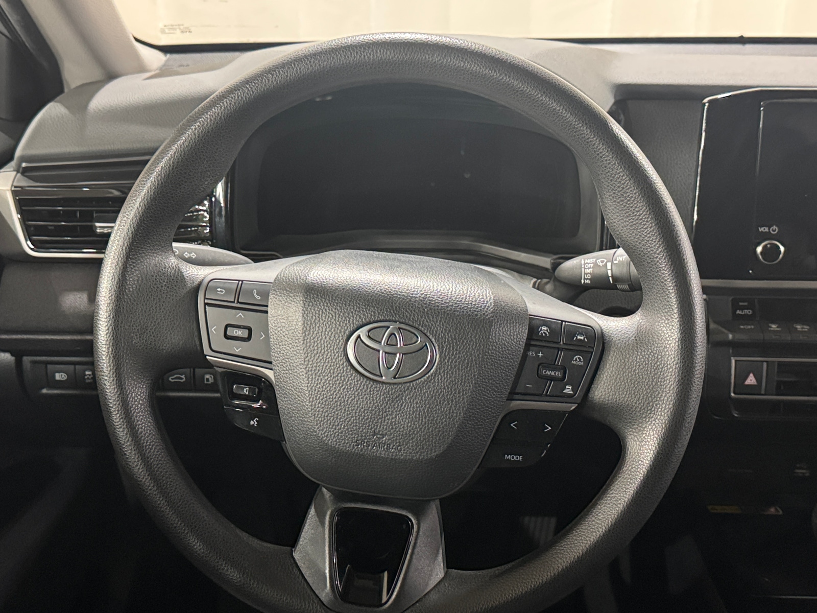 Thumbnail: 2025 Toyota Camry - 5