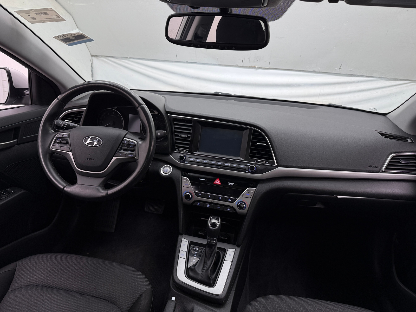 Thumbnail: 2018 Hyundai Elantra - 3