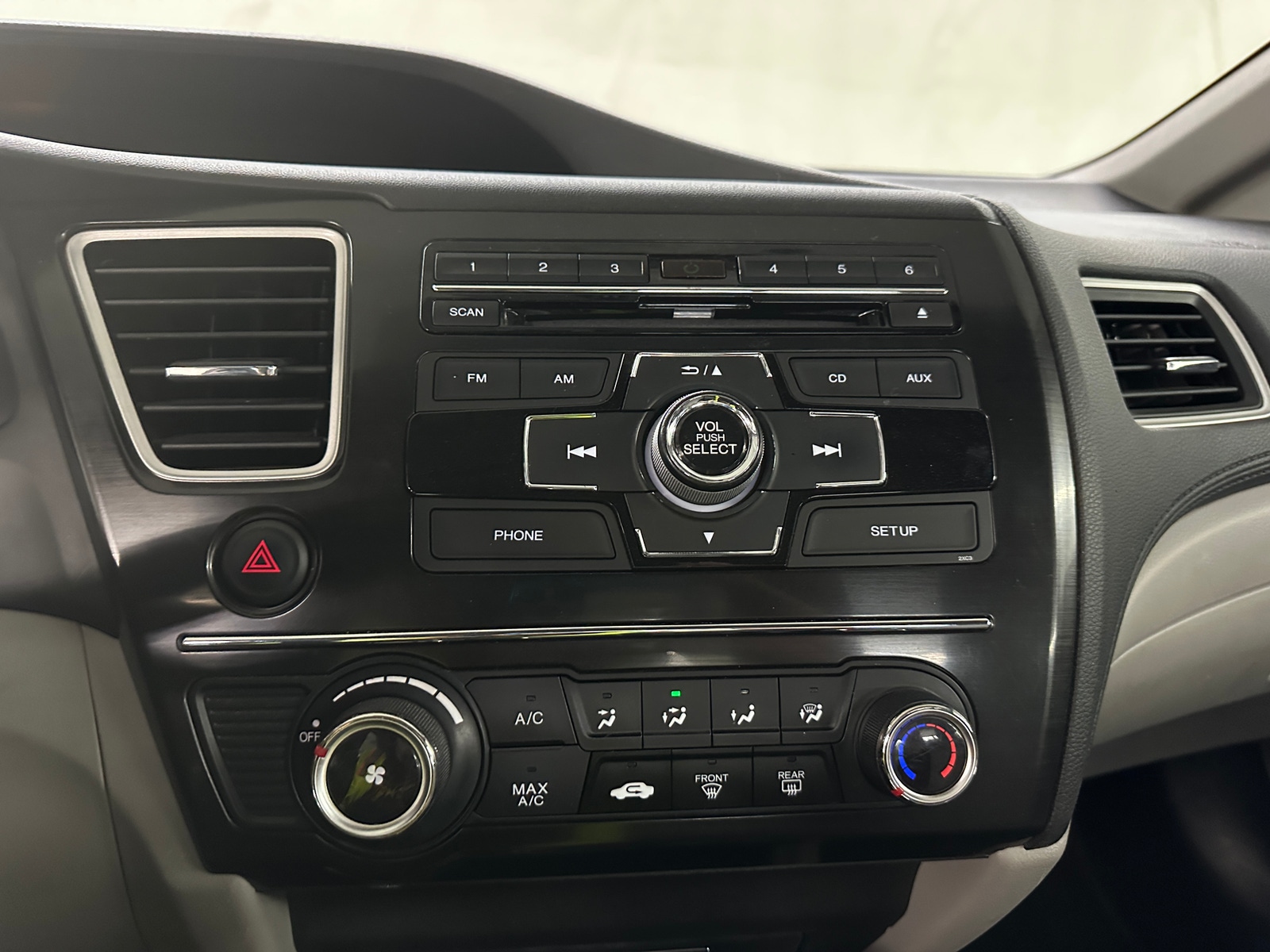 Thumbnail: 2013 Honda Civic - 4