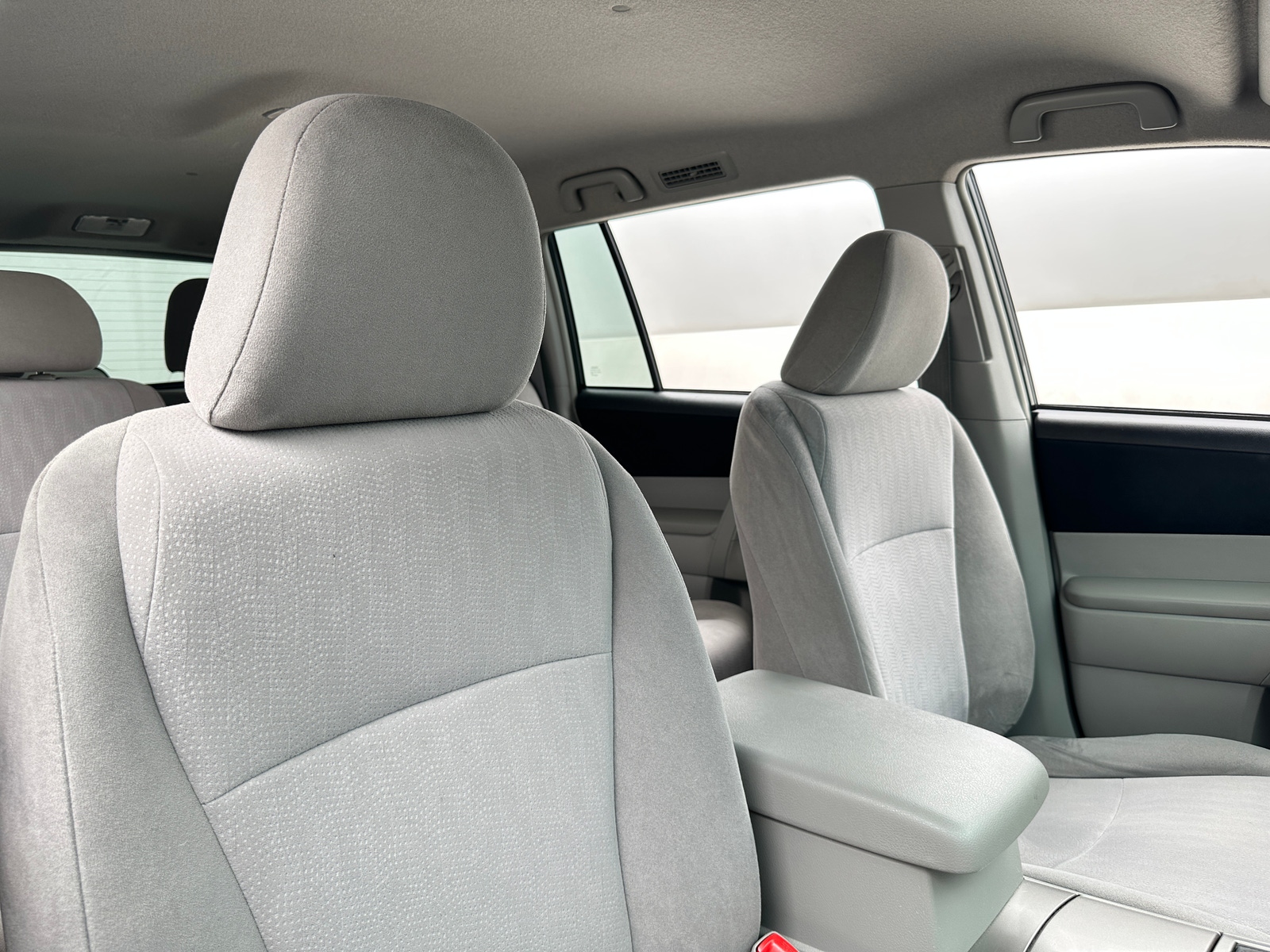 Thumbnail: 2012 Toyota Highlander - 2