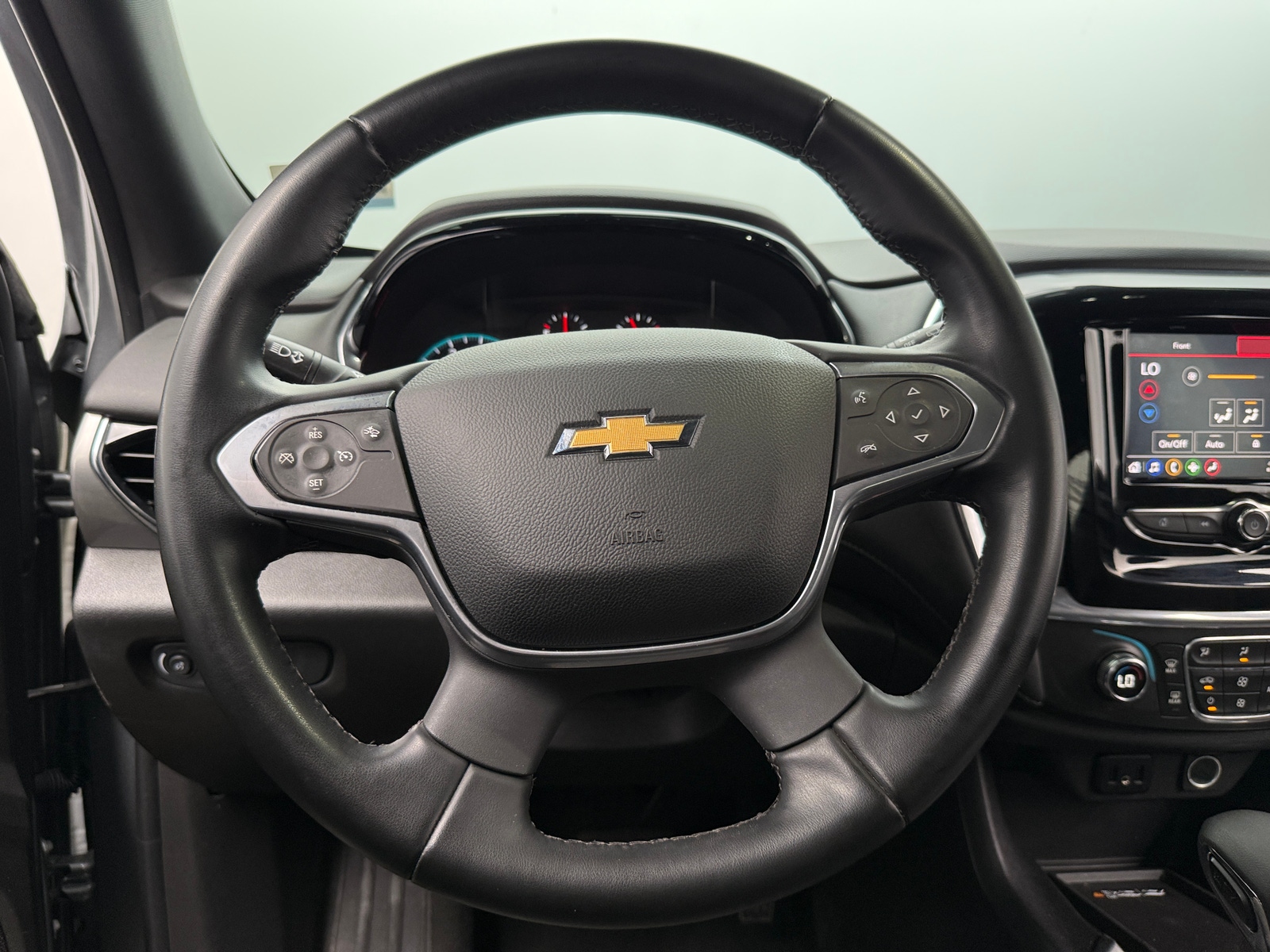 Thumbnail: 2023 Chevrolet Traverse - 5