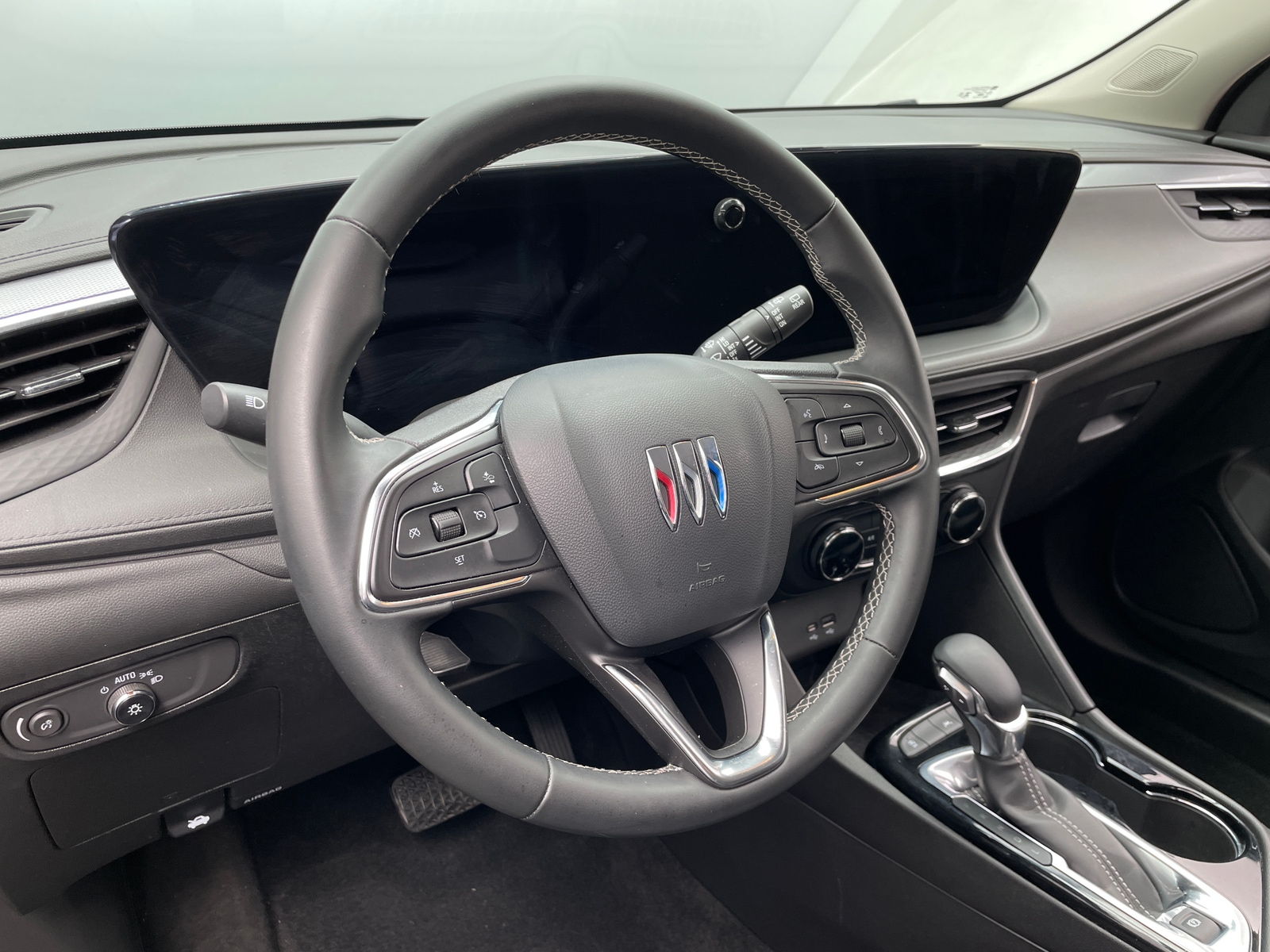 Thumbnail: 2025 Buick Encore GX - 5